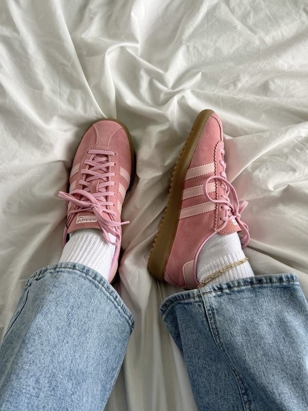 Adidas originals Bermuda 寶寶粉 麂皮 焦糖底 GY7386