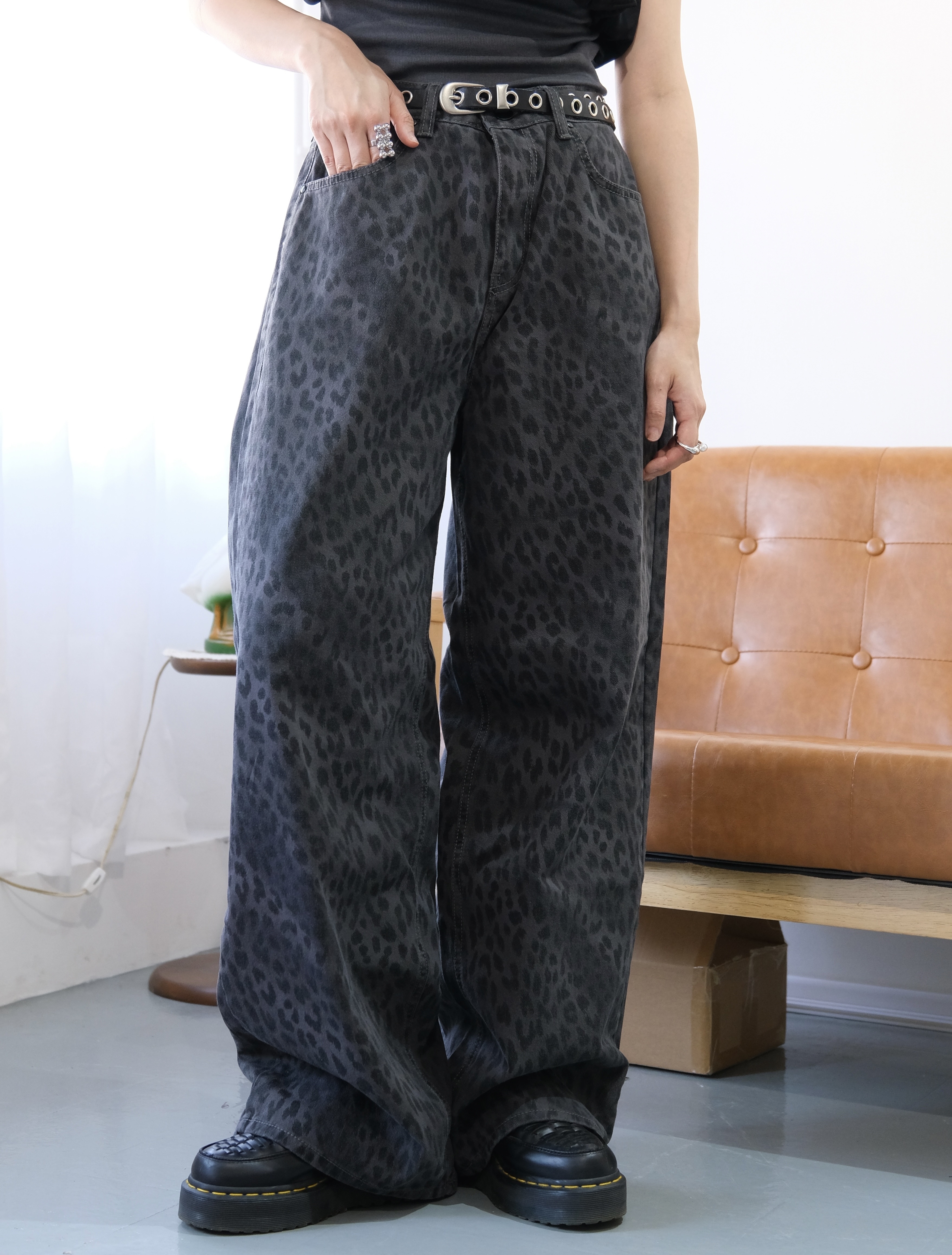 黑豹紋直腳褲