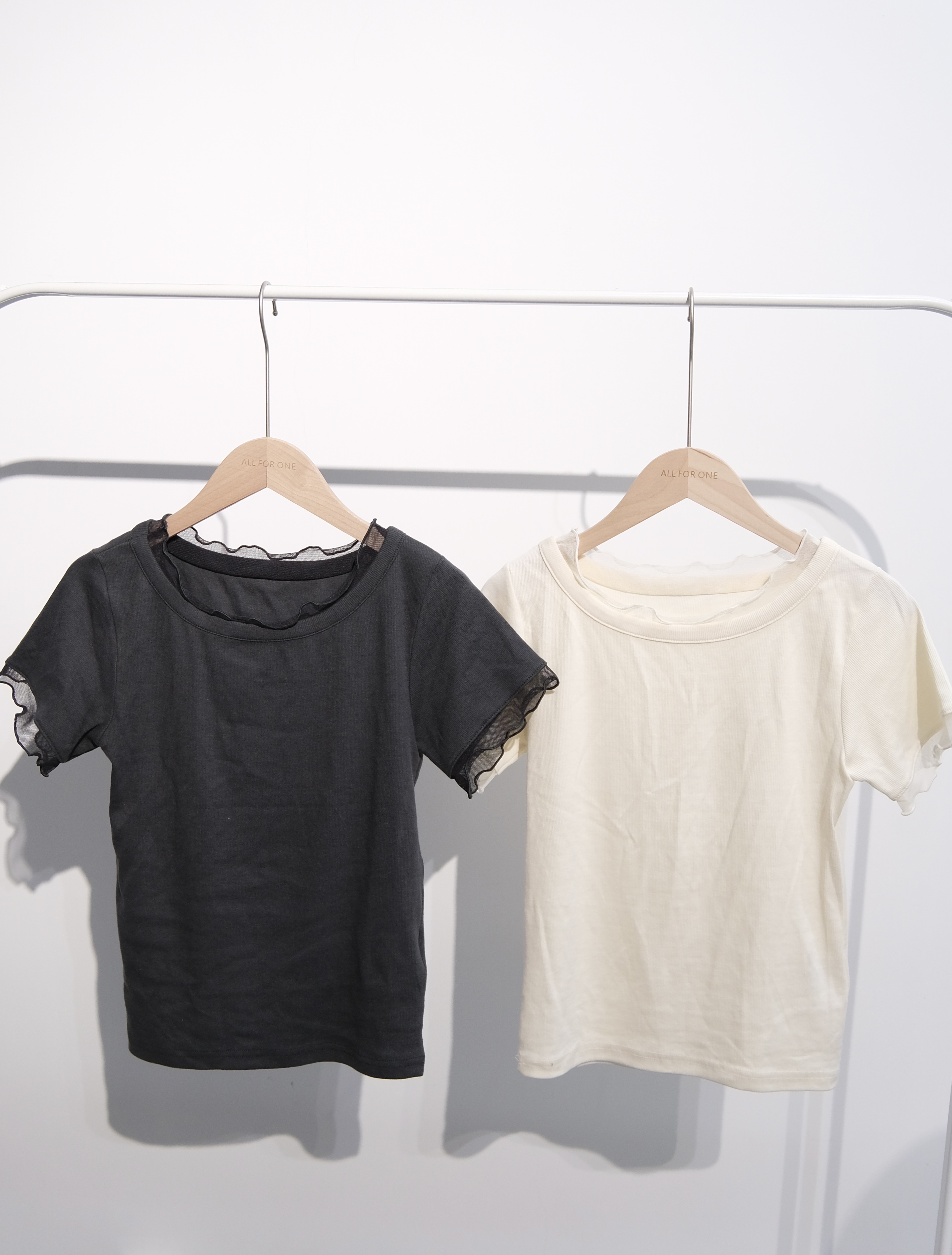 親膚紗邊短袖top