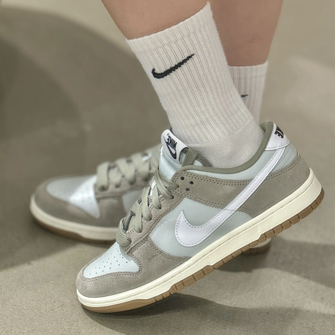 Nike Dunk Low Retro SE Olive Gum 灰綠 軍綠 橄欖綠 復古 麂皮 低筒休閒鞋