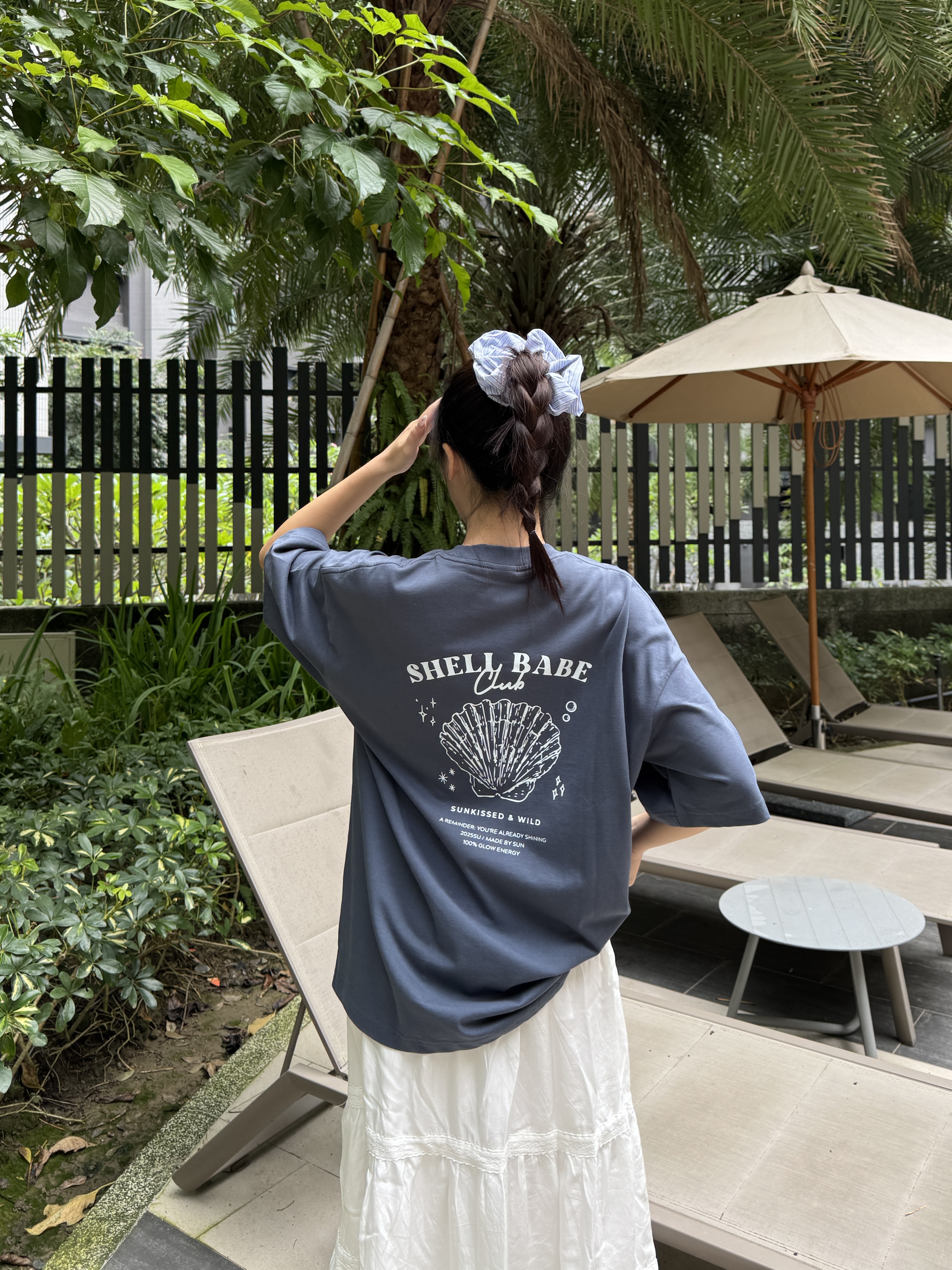 𝐆𝐋𝐎𝐖𝐈𝐍𝐆 / Shell Babe Oversized Tee (Slate Blue)