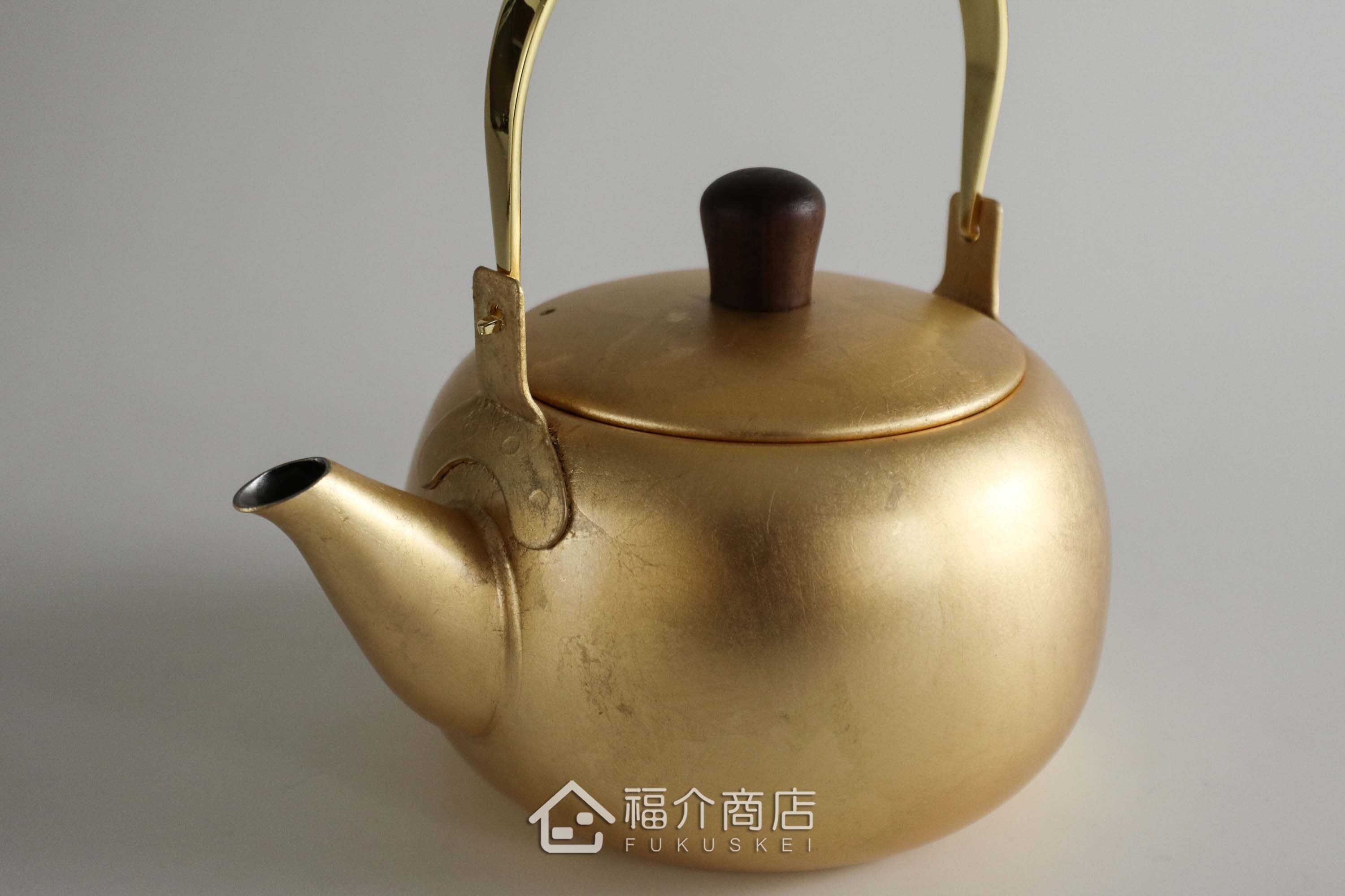 泡茶用的金箔色不鏽鋼材質泡茶壺