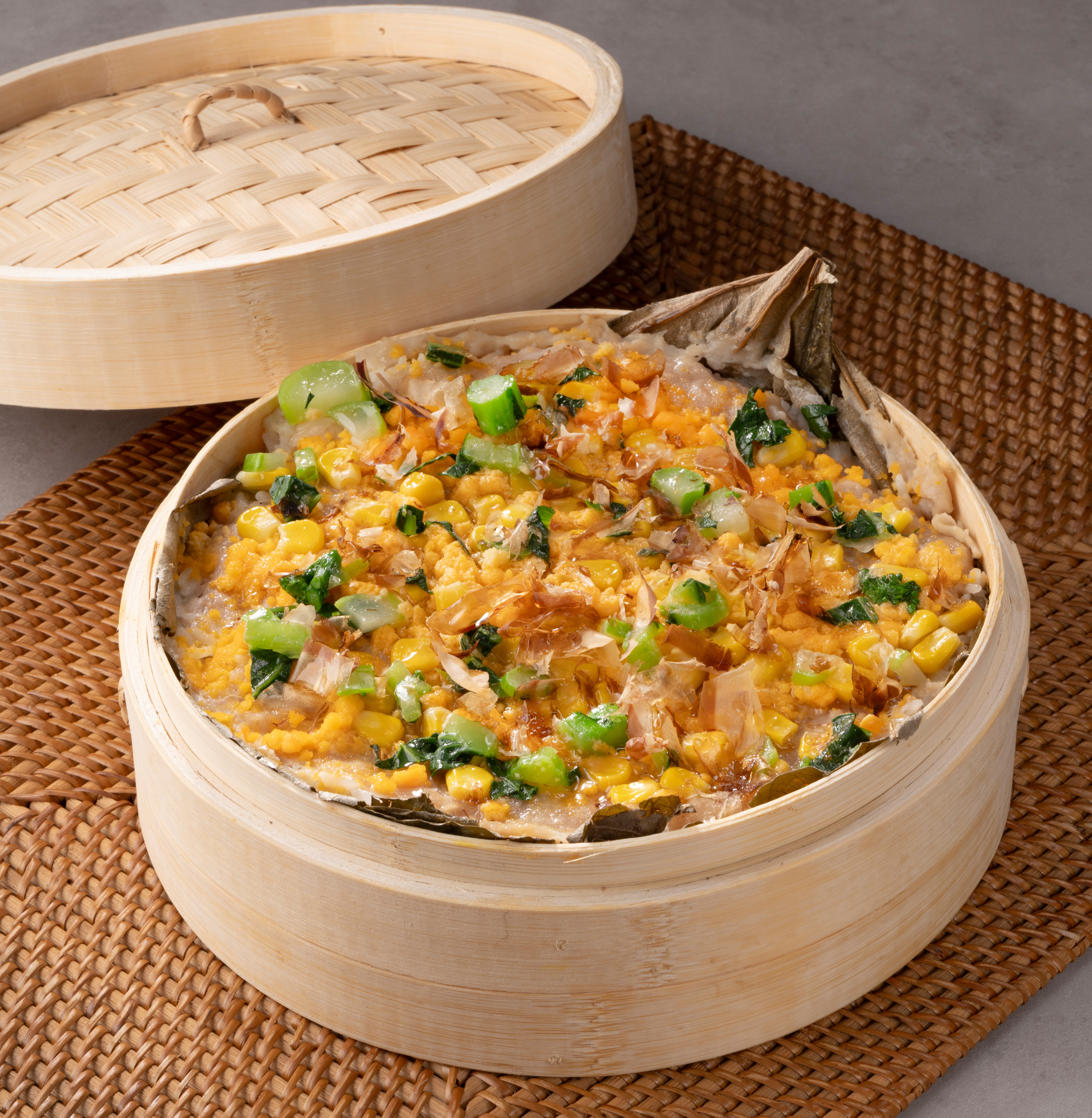 香辣銀魚仔肉餅飯（原籠一份）