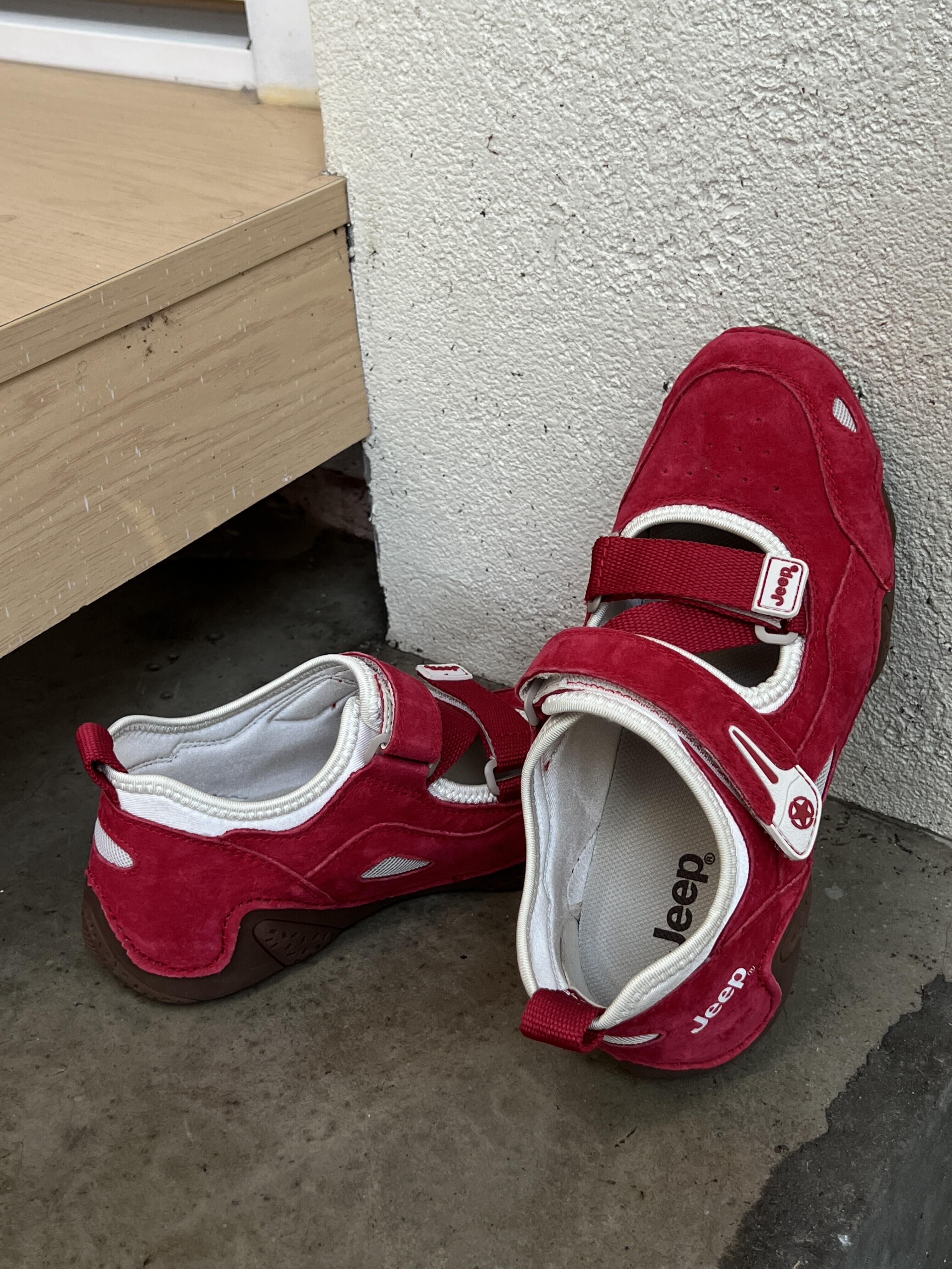 JEEP 戶外涼鞋 包頭涼鞋 瑪莉珍鞋 櫻桃紅 活力紅 紅白色 機能鞋 戶外 麂皮 女款 紅色/預購