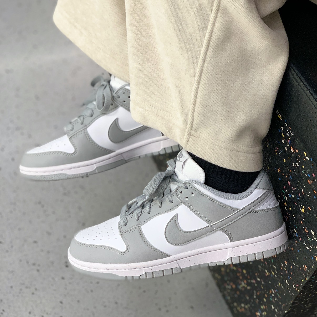 NIKE DUNK LOW GS 水泥灰