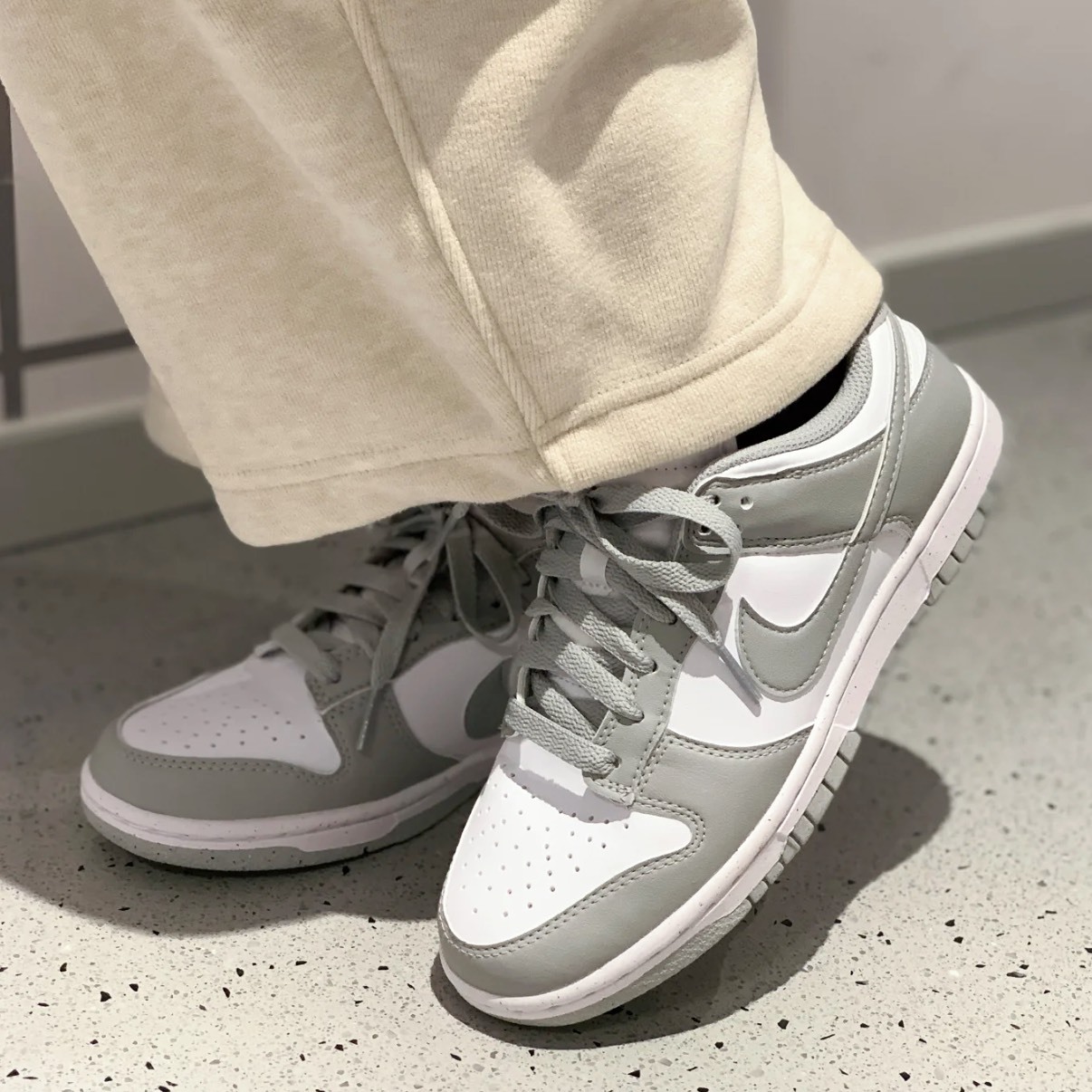 NIKE DUNK LOW GS 水泥灰