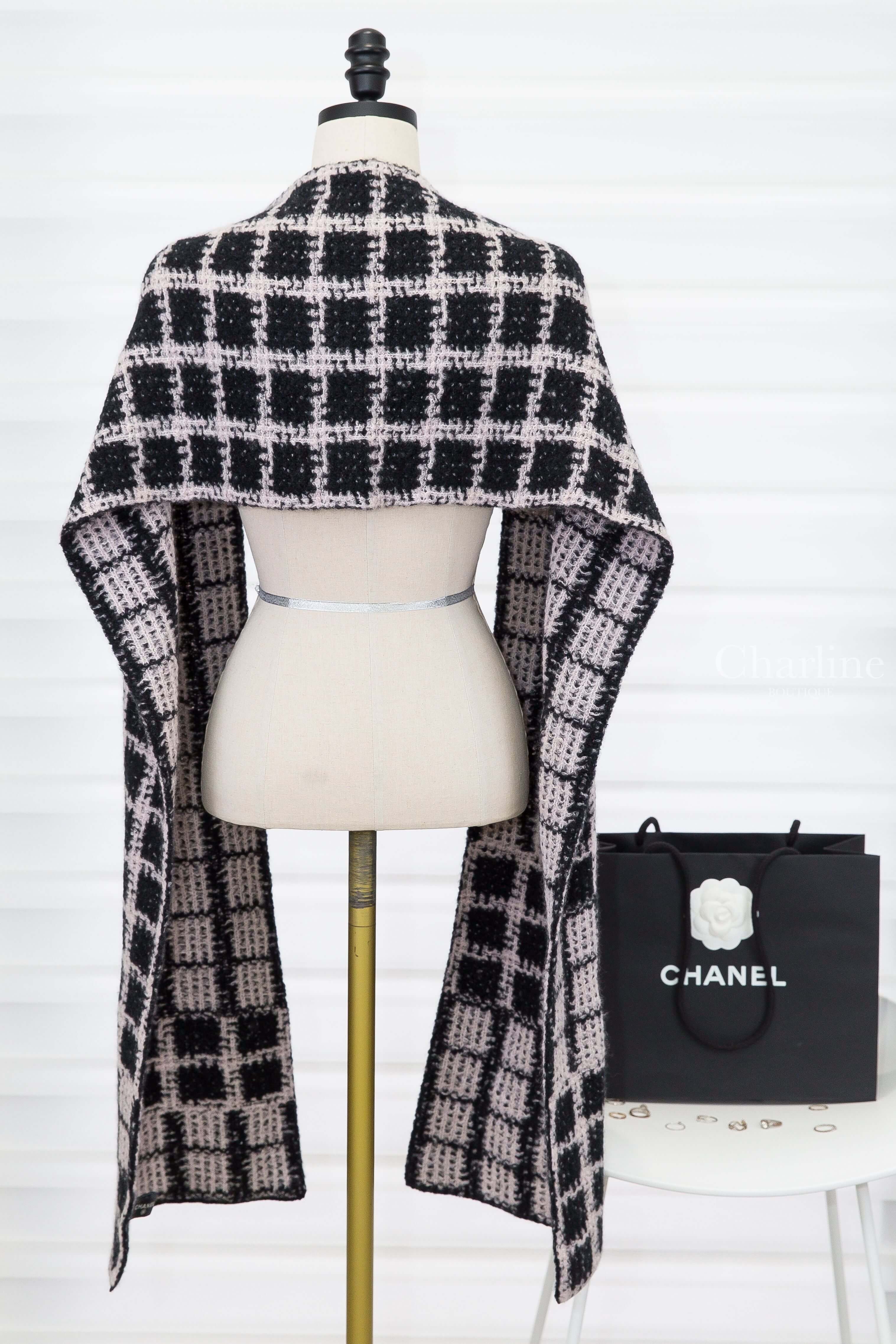 Chanel Scarf 黑色/粉色格紋立體粉色CC喀什米爾混羊毛混絲圍巾-Charline Boutique 精品代購