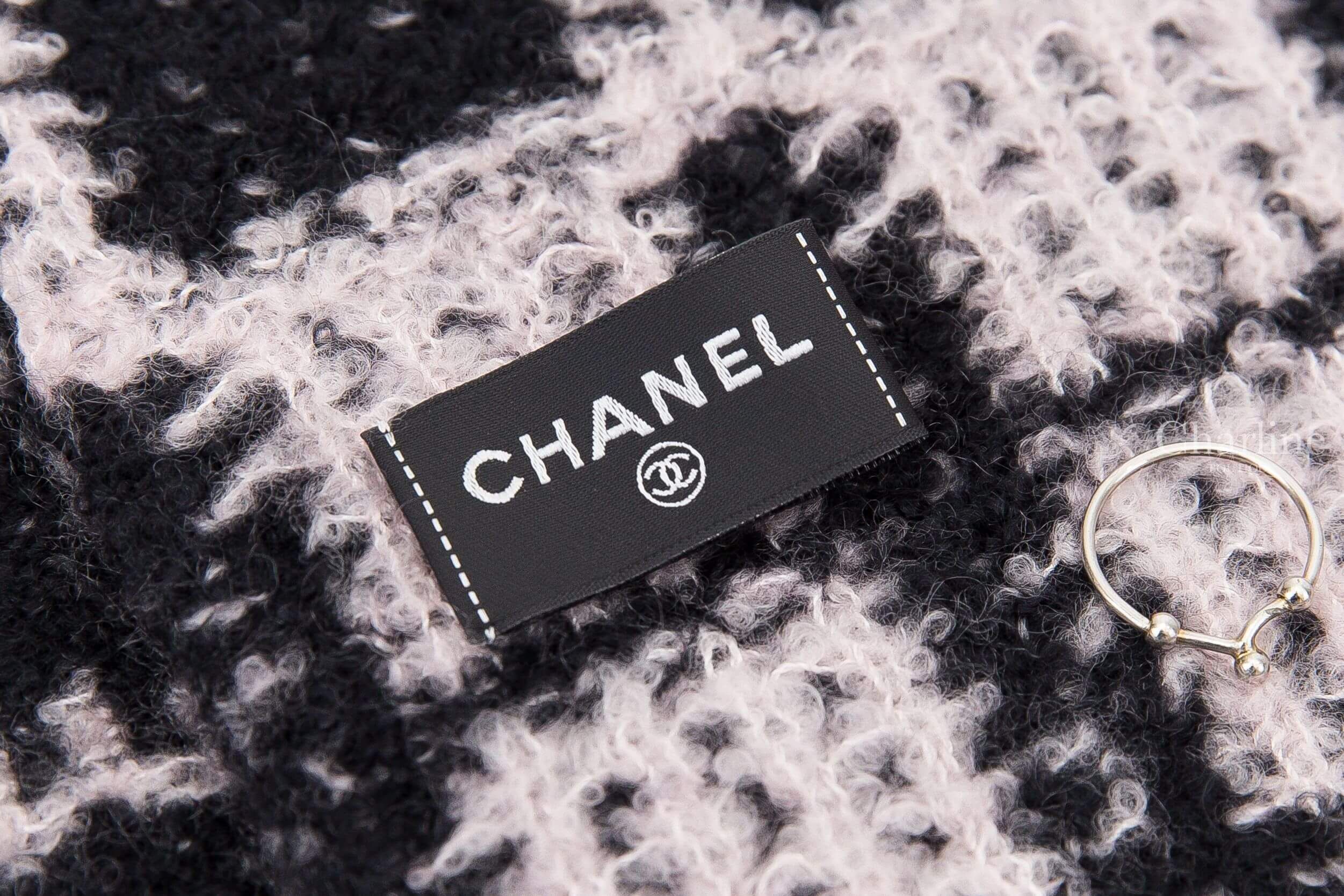 Chanel Scarf 黑色/粉色格紋立體粉色CC喀什米爾混羊毛混絲圍巾-Charline Boutique 精品代購