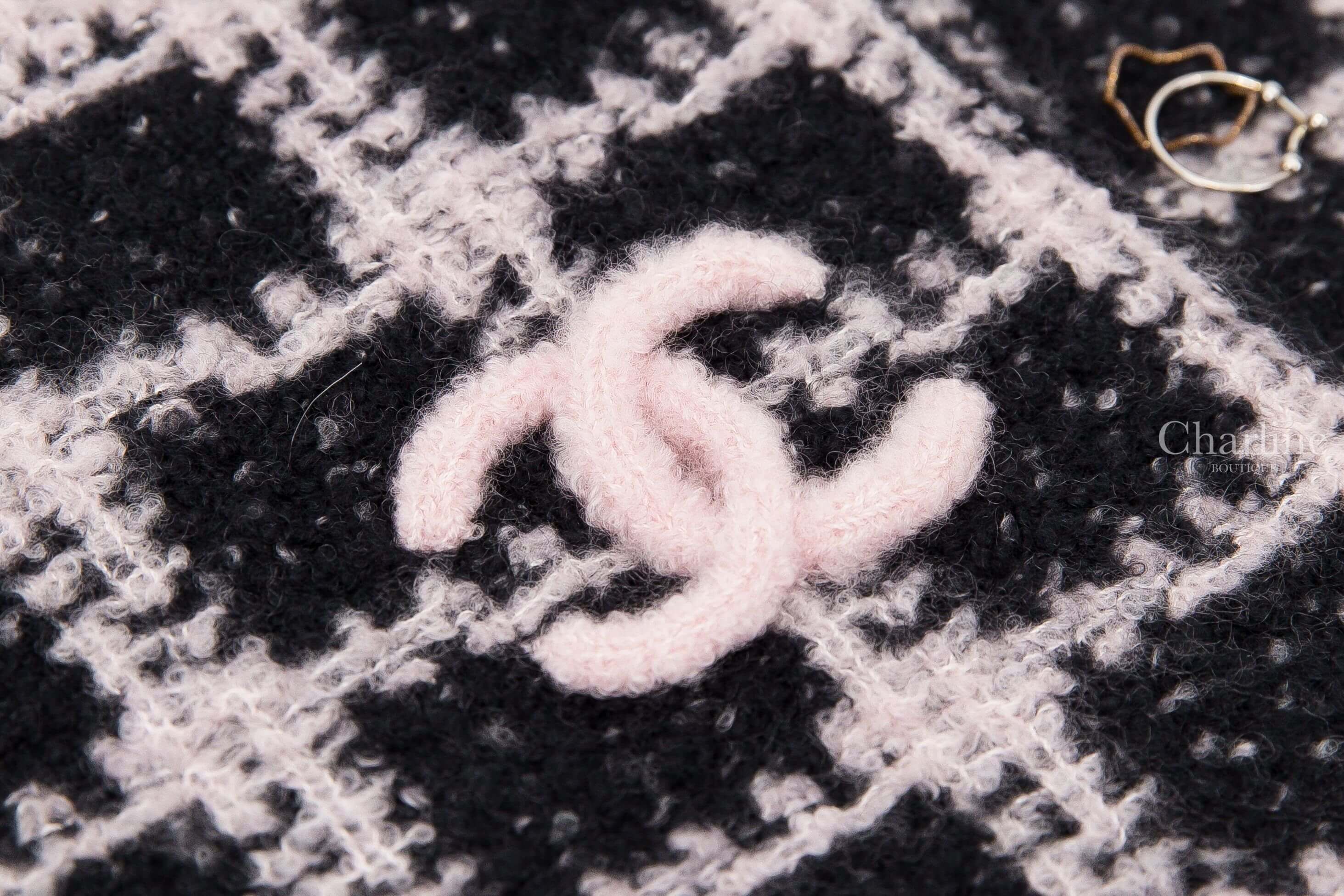 Chanel Scarf 黑色/粉色格紋立體粉色CC喀什米爾混羊毛混絲圍巾