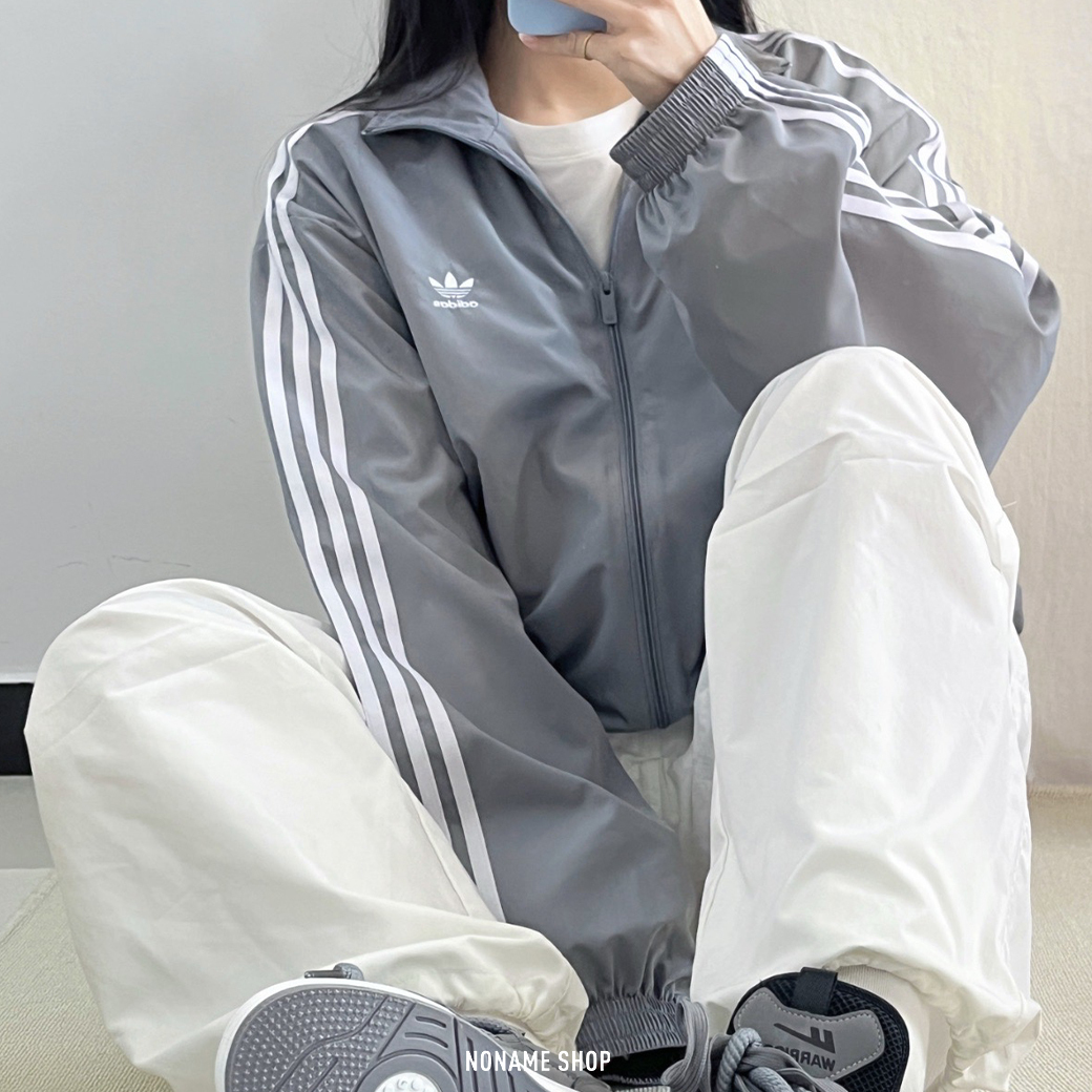 ADIDAS ORIGINALS CLASSICS 三葉草 復古 三線 立領 風衣 外套 灰色 (女款)
