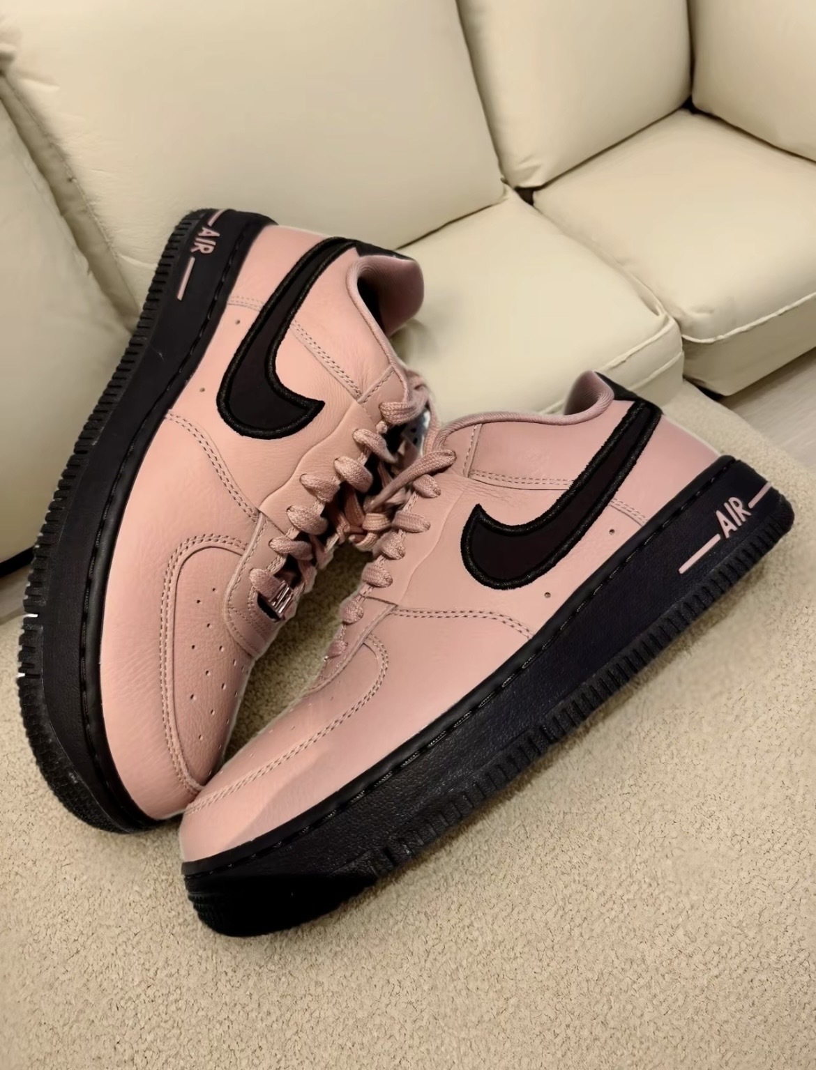 女鞋 NIKE AIR FORCE 1 DANCE 'Particle Pink' 草莓可可 皮革 後跟倒勾 刺繡勾 休閒鞋【FJ7409-601】BAF1