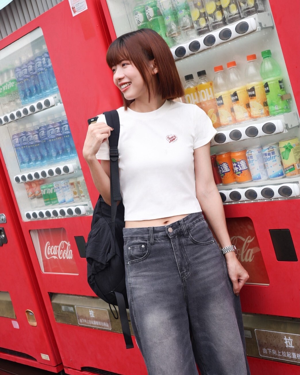 （現貨）九週年限定！FASHIONJUMP Image Crop Top / Graffiti Heart 簍空愛心 短版Tee