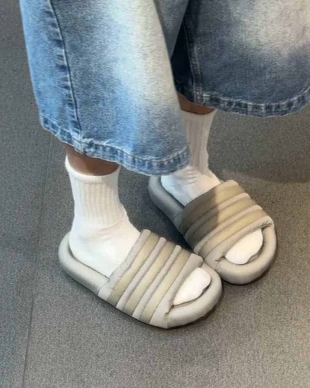 Adidas Adilette 24 三線 舒適 麵包 雲朵 拖鞋 灰