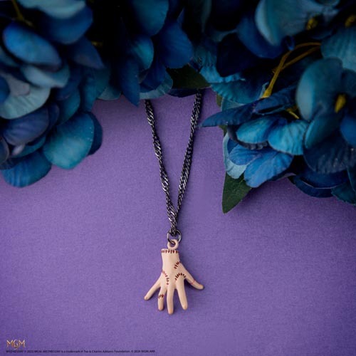 Wednesday - 項鍊 - 神秘手掌 Thing