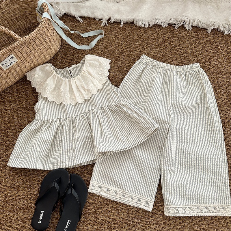 荷葉領無袖條紋套裝