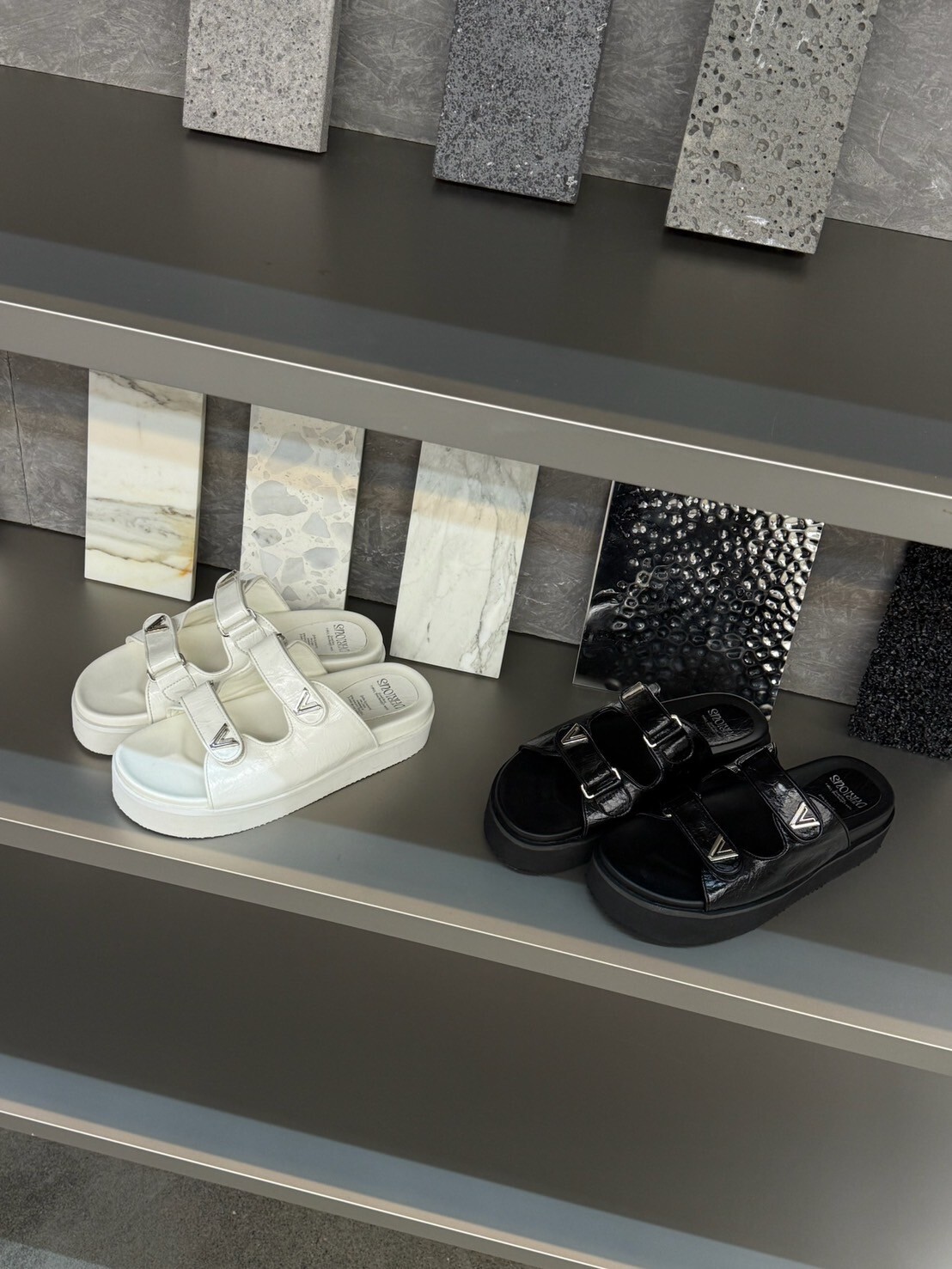 時髦感拉滿’Fashionable—拖鞋