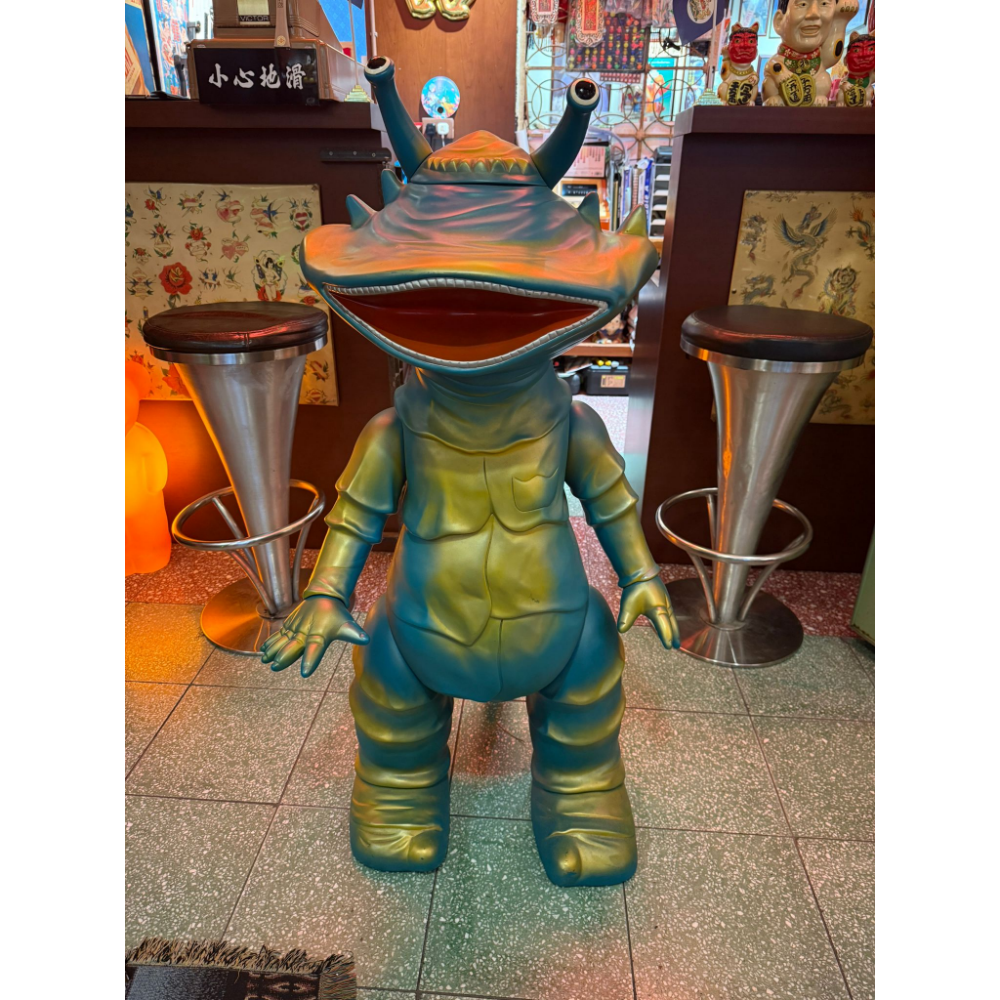 *中古品* M1号 店頭用カネゴン 食錢怪 (青成型塗装版)