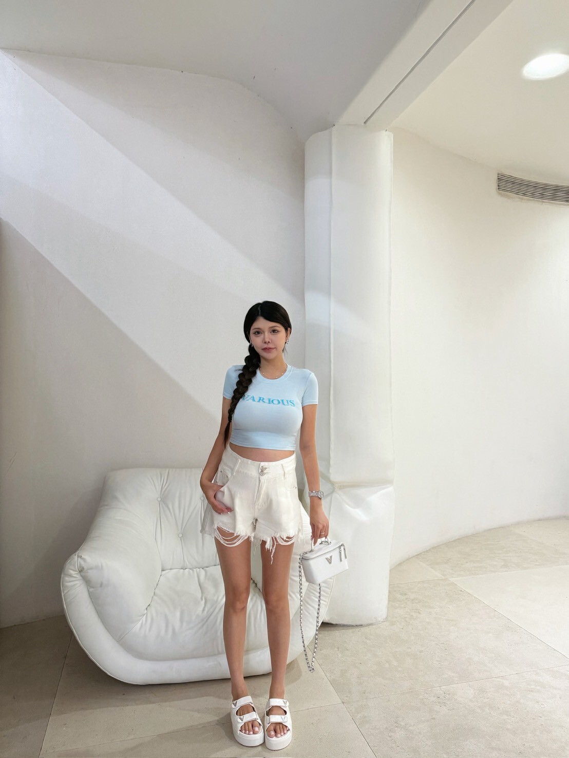 甜心藍‘Sweet Blue—藍色釘珠上衣