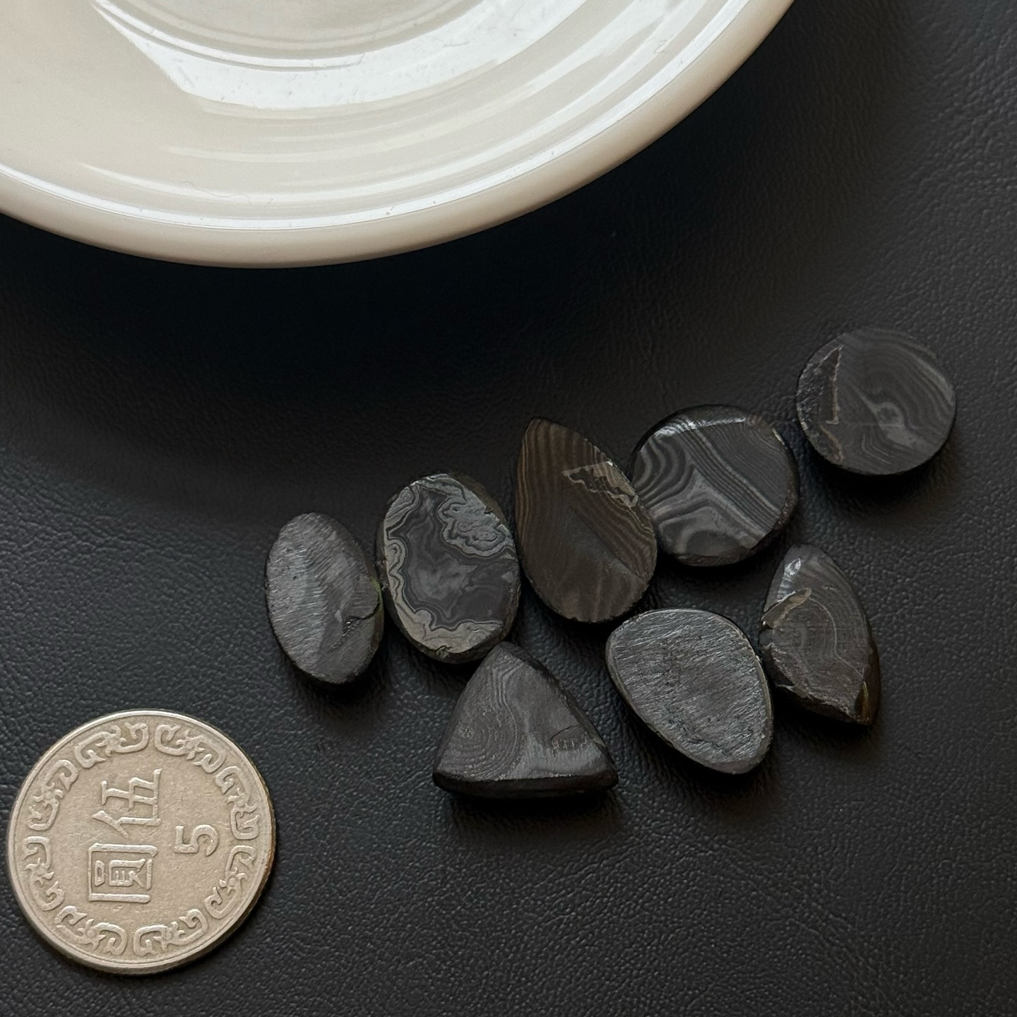 [原石] 硬錳礦 水晶蛋面