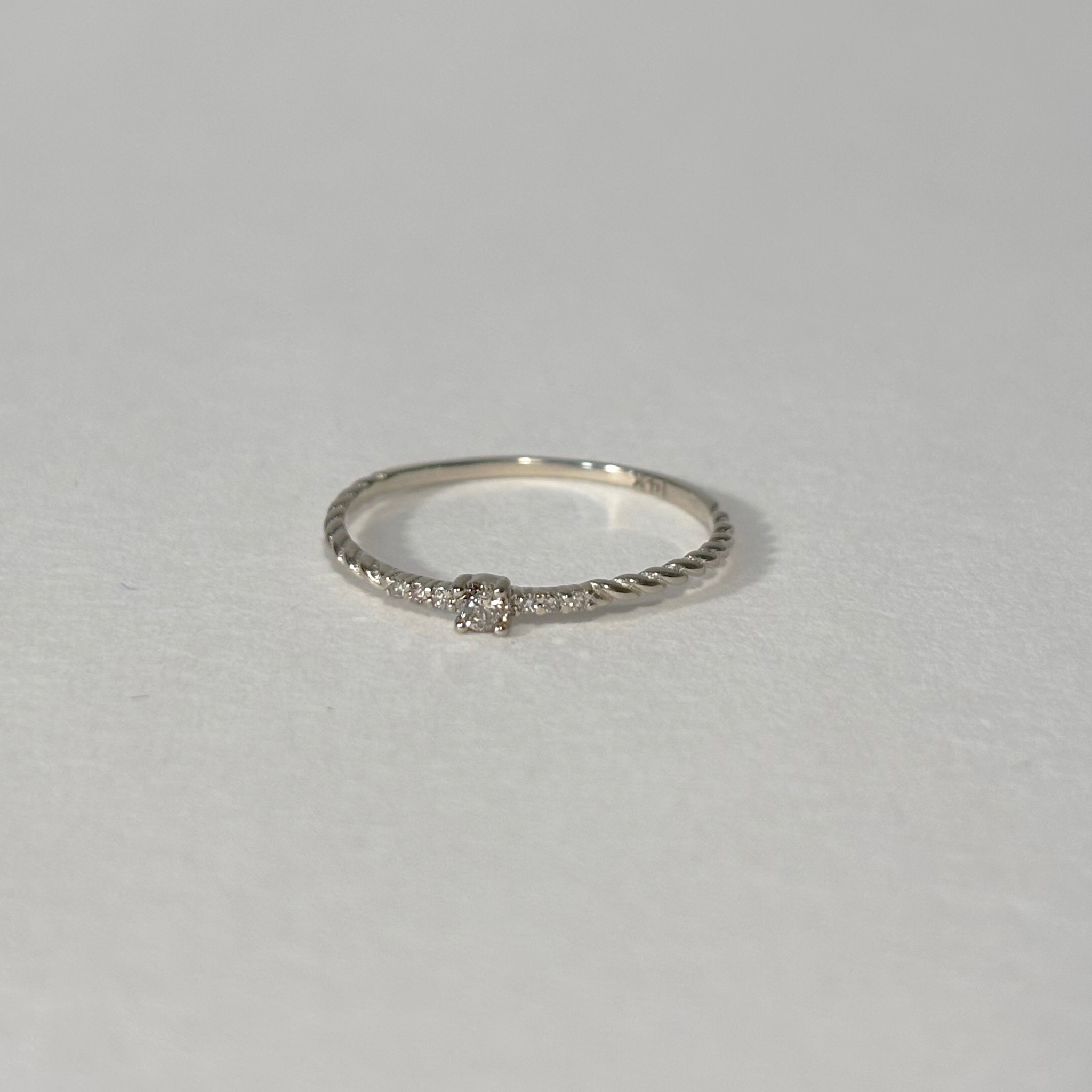 14K亮棕鑽麻花小排鑽戒指