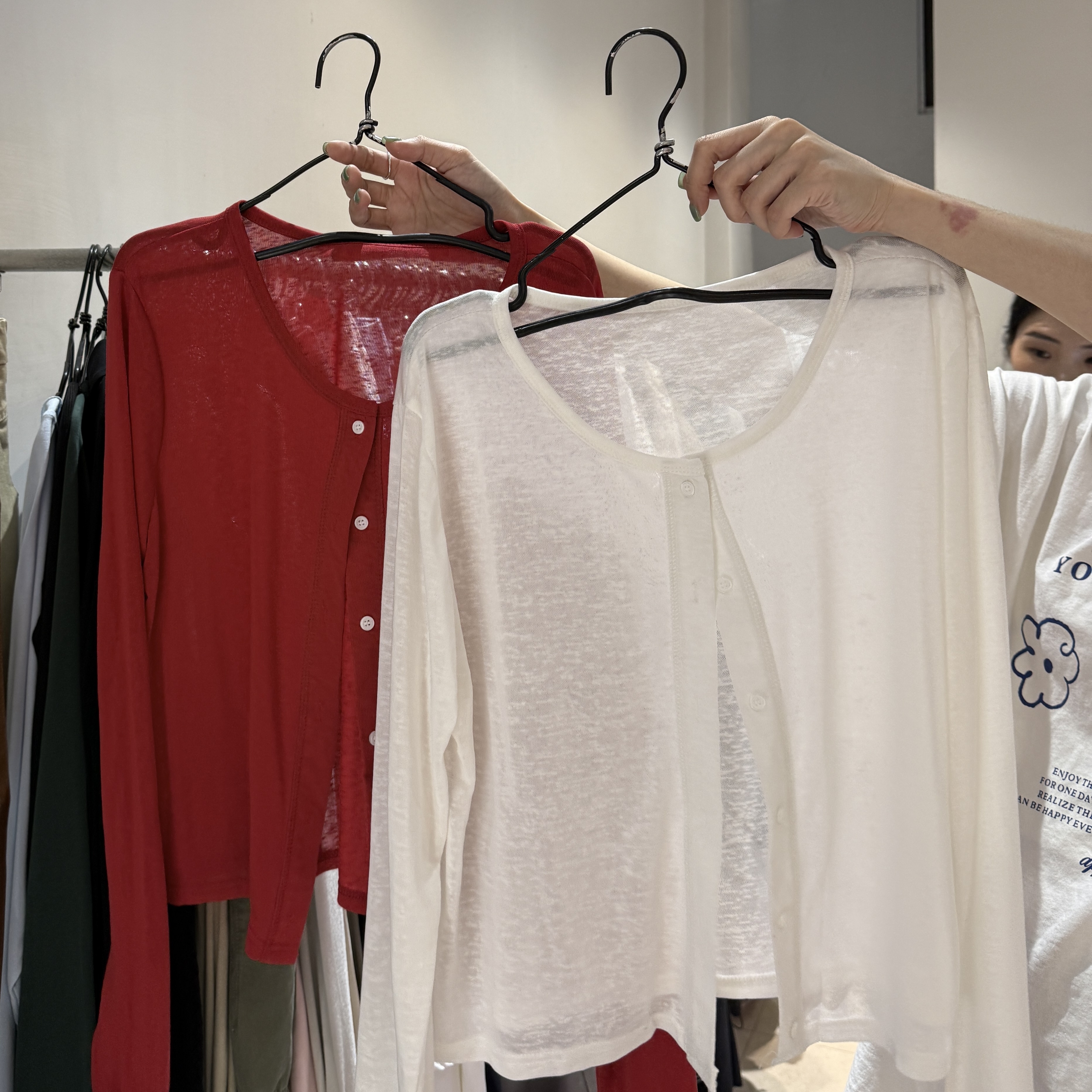 廠商推薦—韓妞高飽和色調針織衫