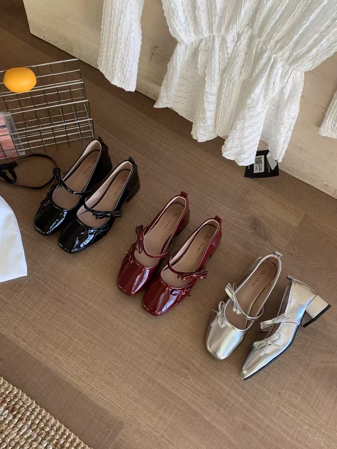 側邊雙蝴蝶粗跟鞋(黑39)