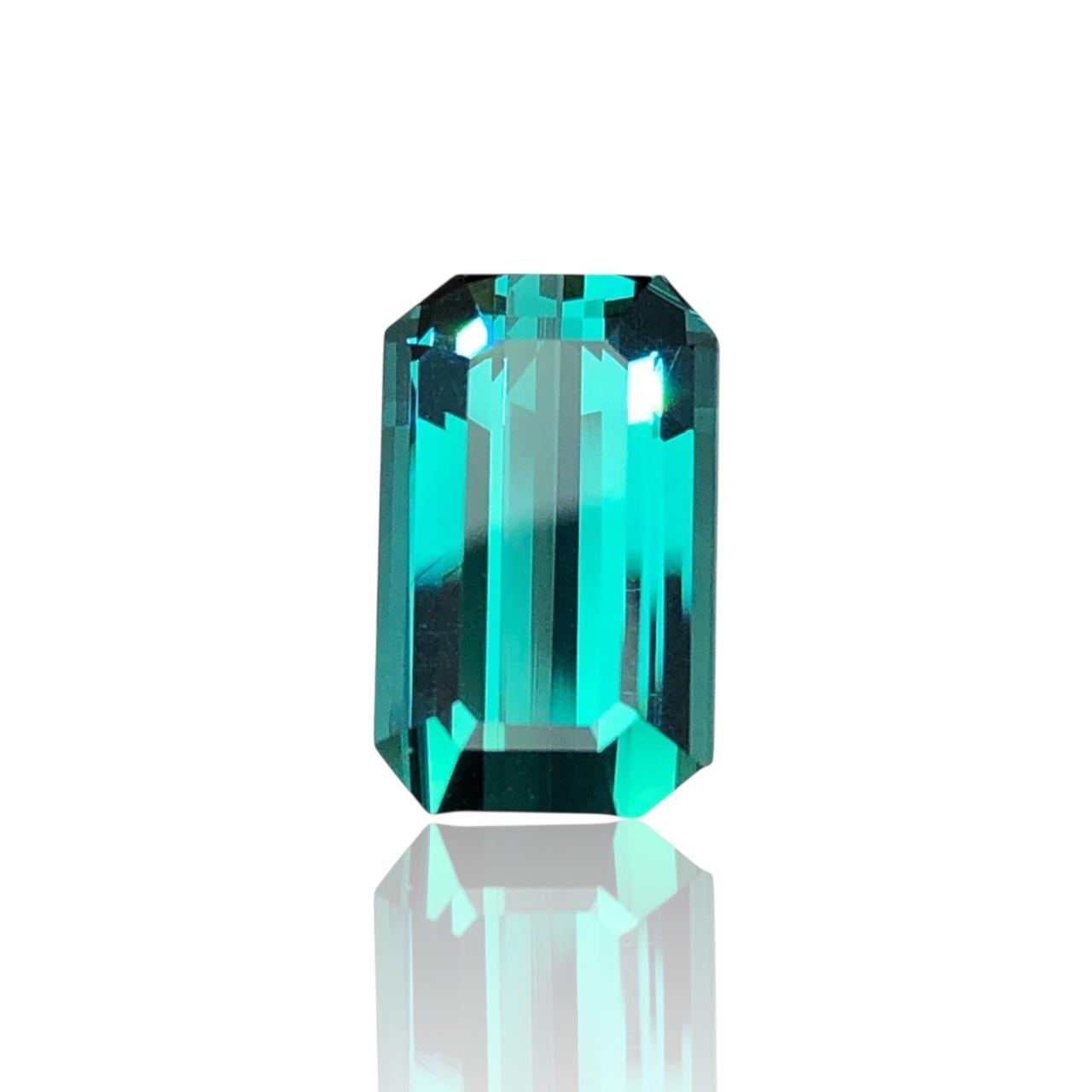 【罕見特殊色階．精品阿富汗Lagooon碧璽 5.82ct(附TDUGR台大證書)】