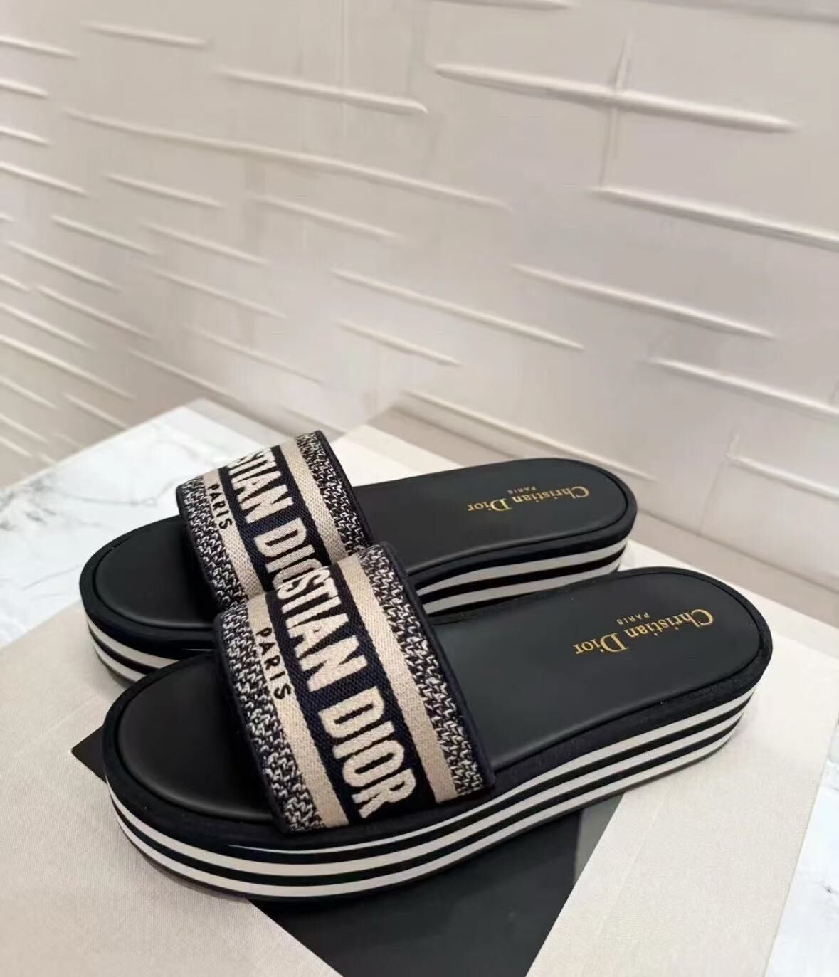 Dior 25ss 新款拖鞋 -T