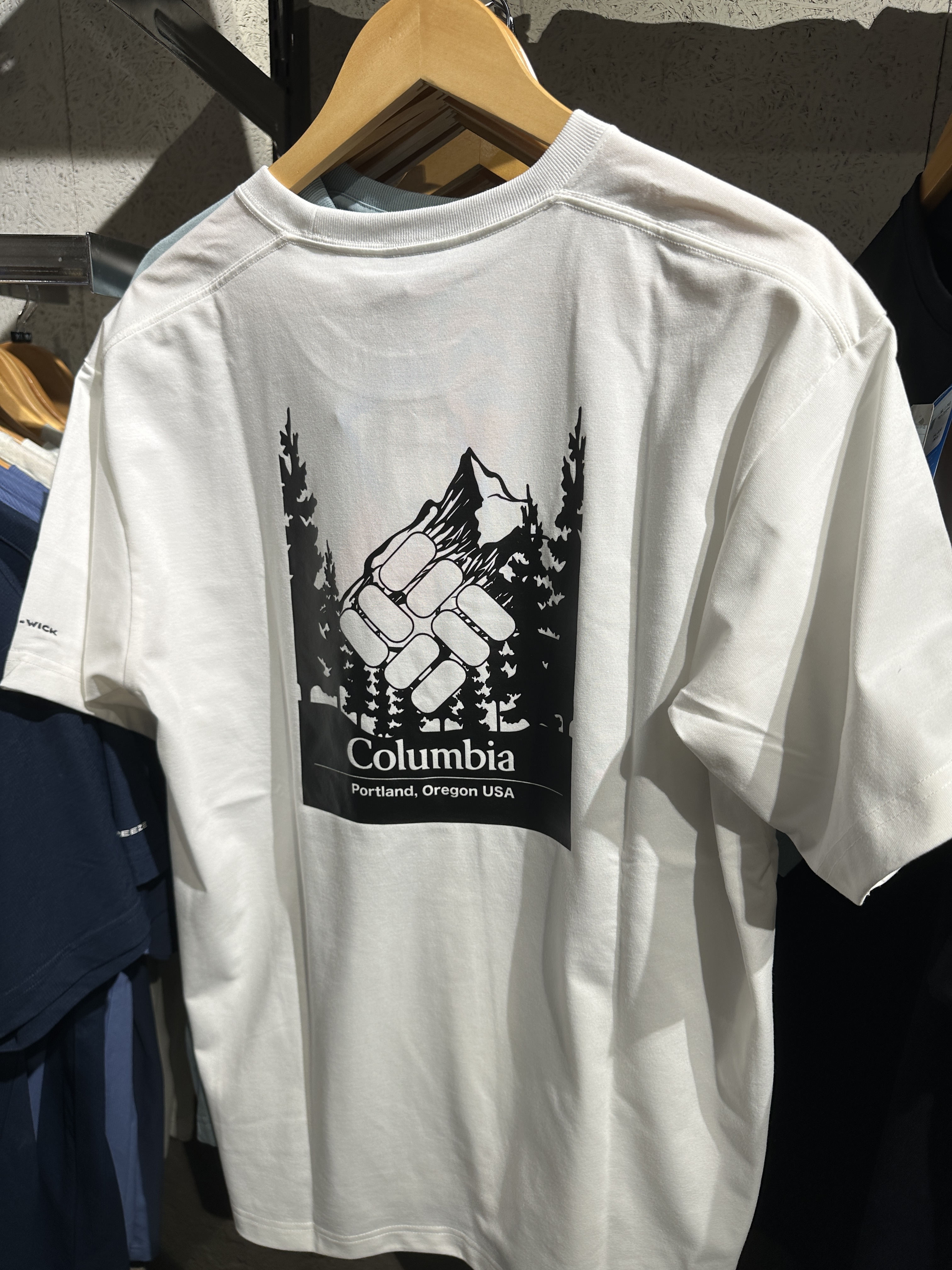 【現貨】Columbia 哥倫比亞 森林剪影 短tee PM0616