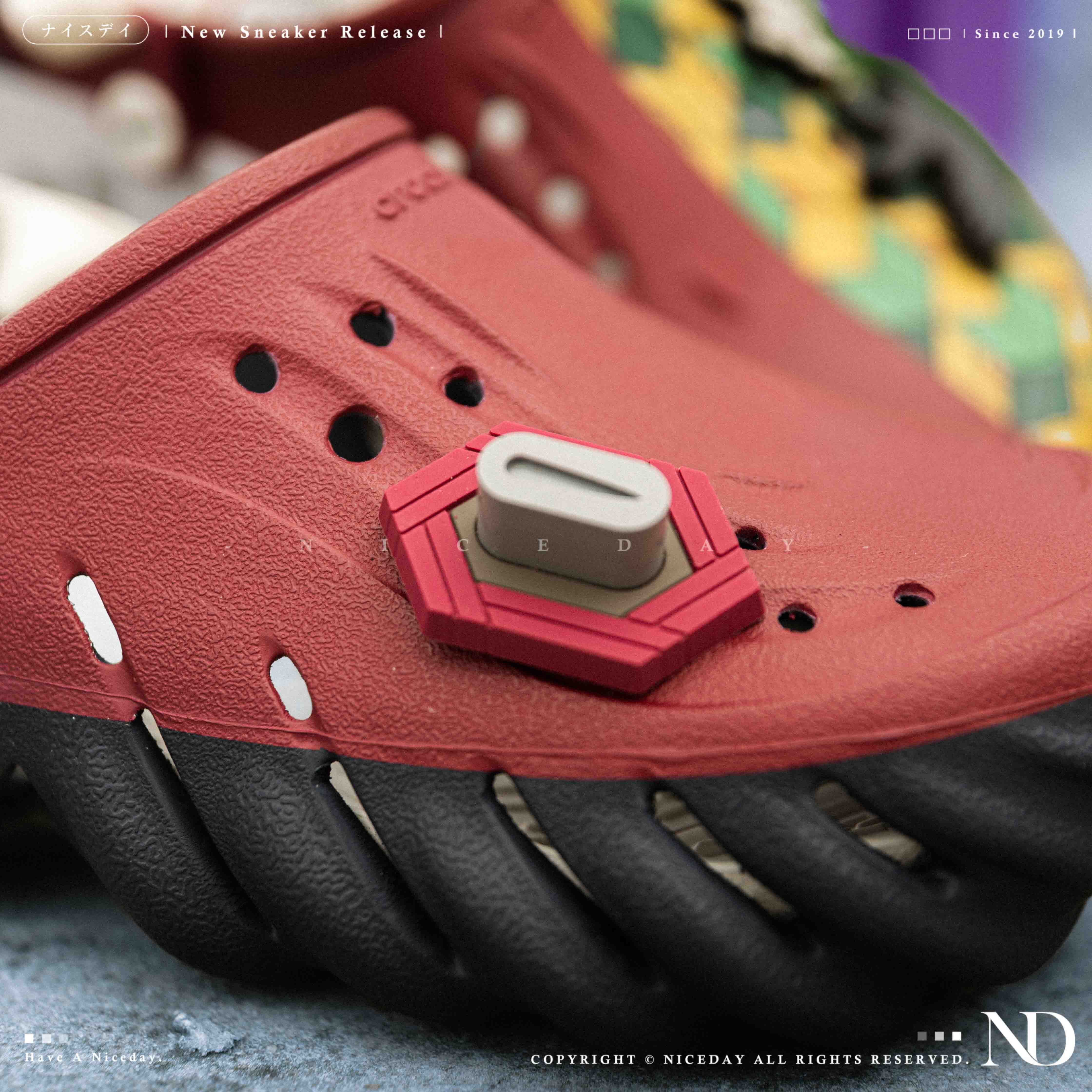 NICEDAY 現貨 鬼滅之刃 x Crocs Classic Crush 洞洞鞋 聯名 富岡 義勇 水柱 鬼殺隊 鴛鴦