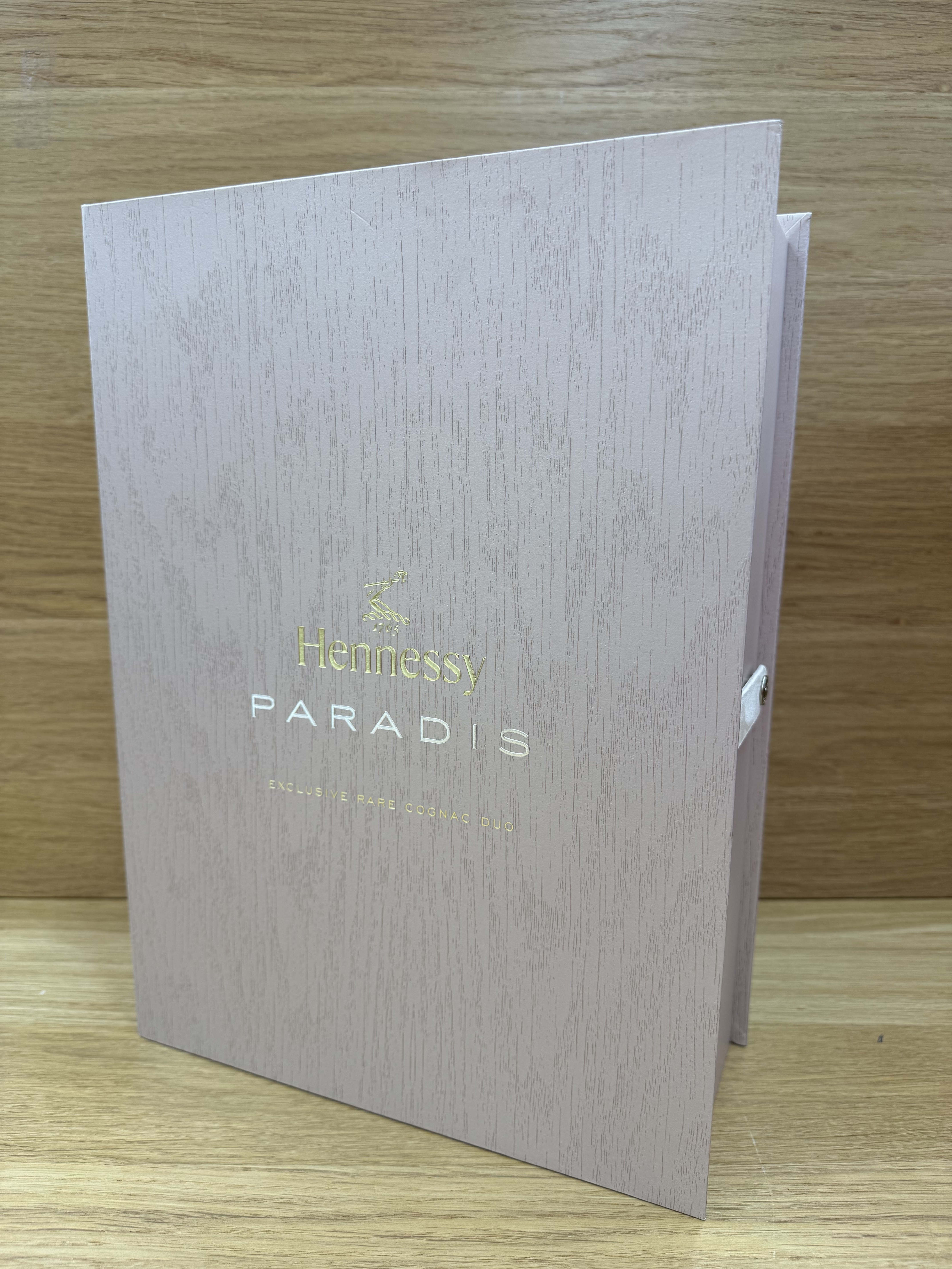 軒尼詩百樂廷(杯莫停)連酒辦(700ml + 50ml)