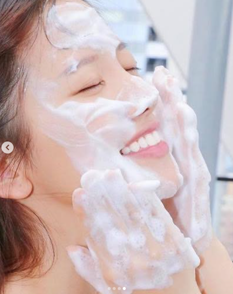 【預購】AKR081214 The Whoo 后 拱辰享雪玉凝淨潔透泡沫潔面膏 100ml