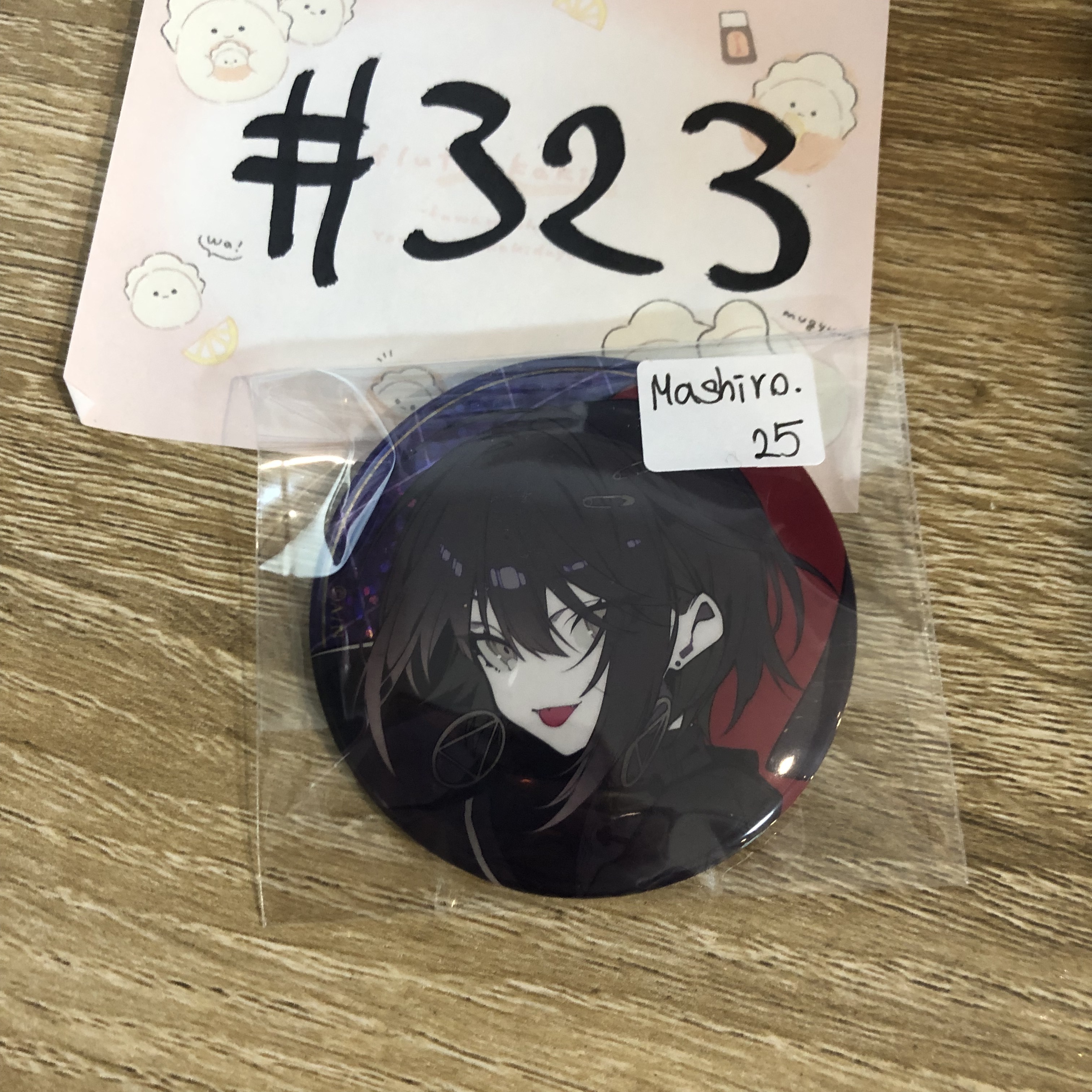 彩虹社 MASHIRO 襟章#323