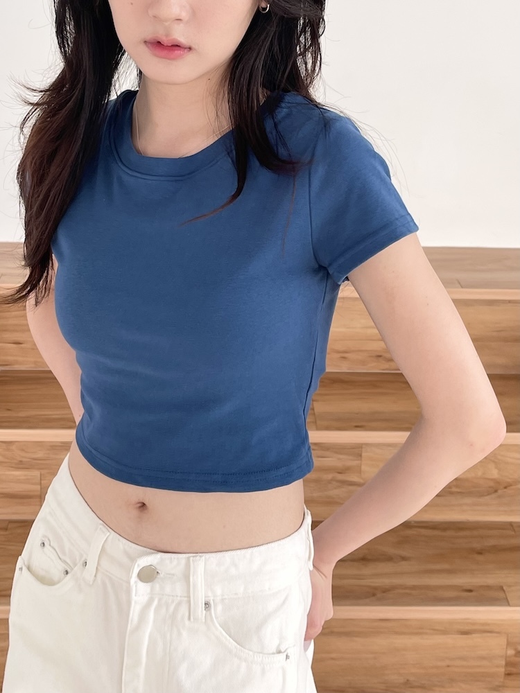 小胸up附罩杯短T