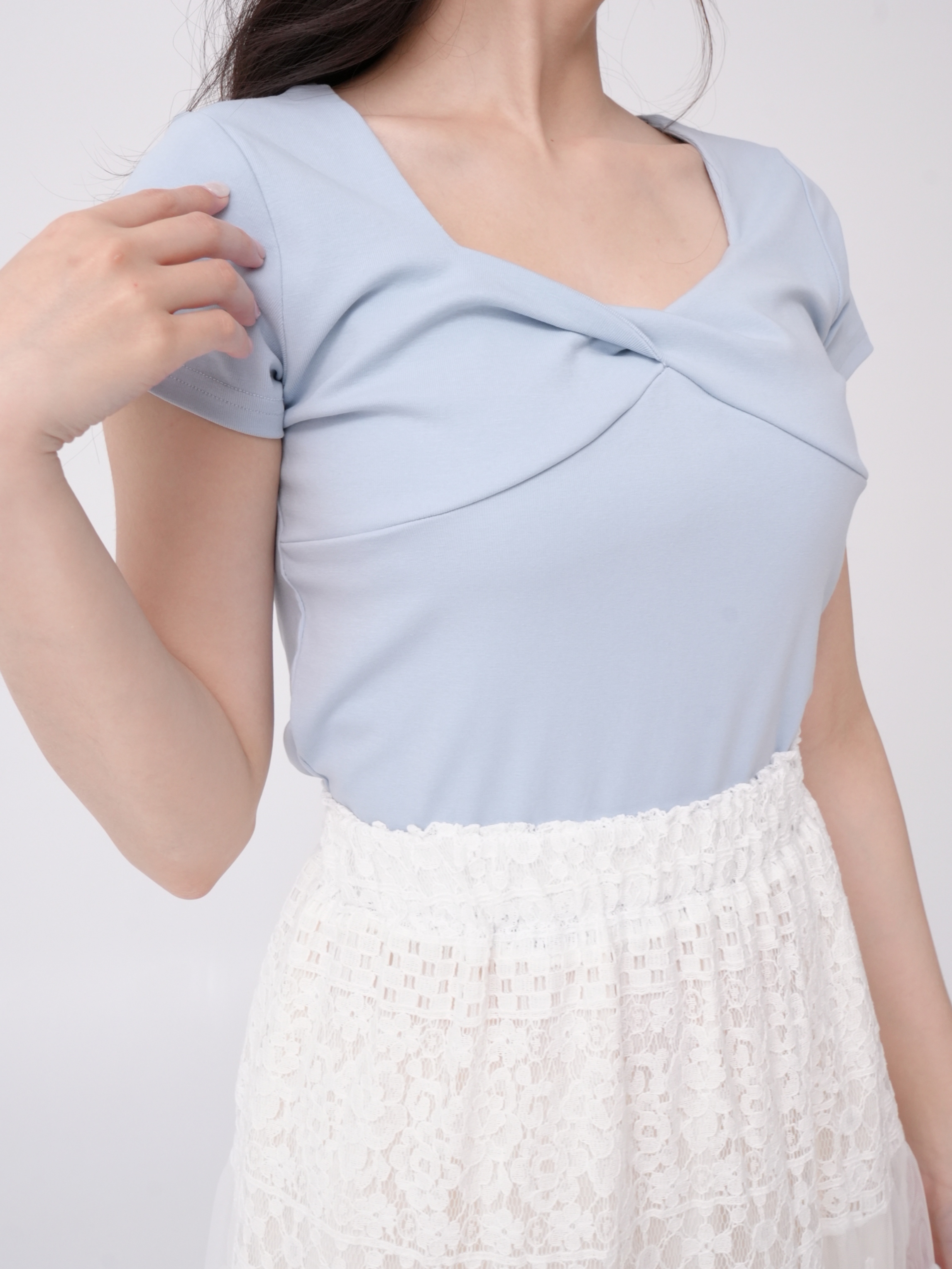 法朵Fado shop｜扭結方領造型短版棉T 0213078 四色