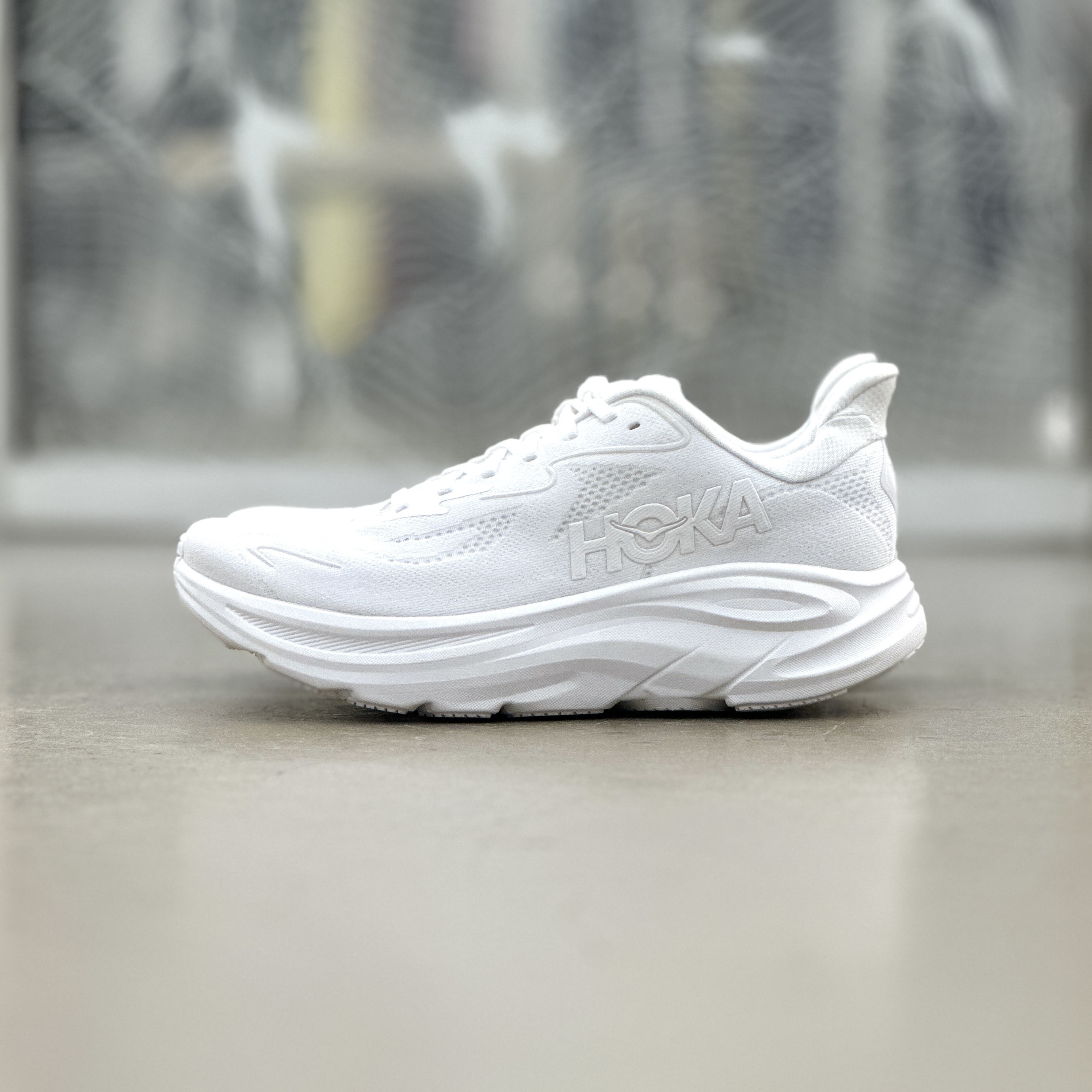 Hoka One One Clifton 10- White