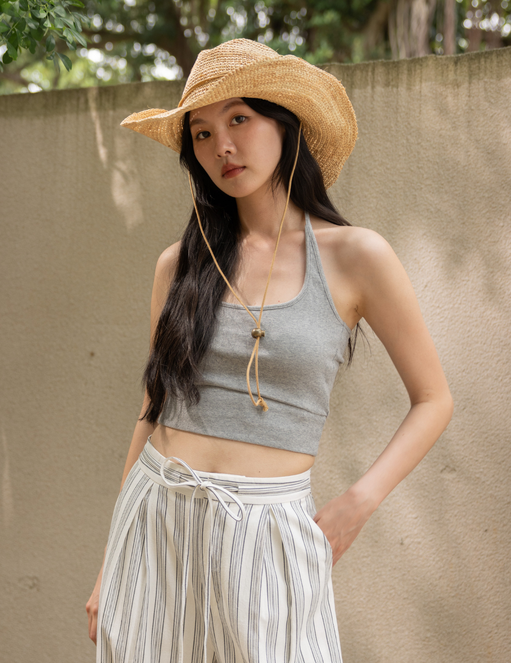 繞脖坑條Bra Top短版背心（灰色/3尺寸）