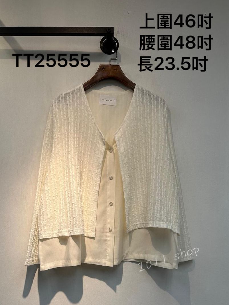 *不設優惠* 假兩件透薄Lace 恤衫  上圍46吋 腰圍48吋 長23.5吋    TT25555