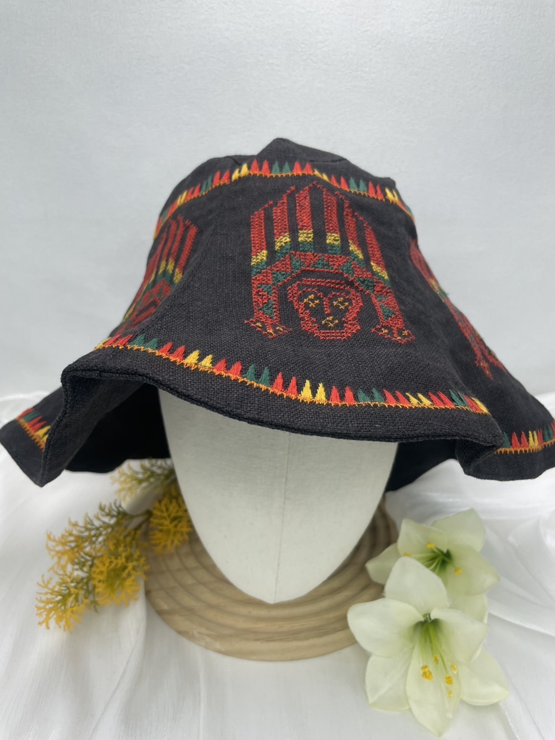 No.9電繡圖騰漁夫帽57cm