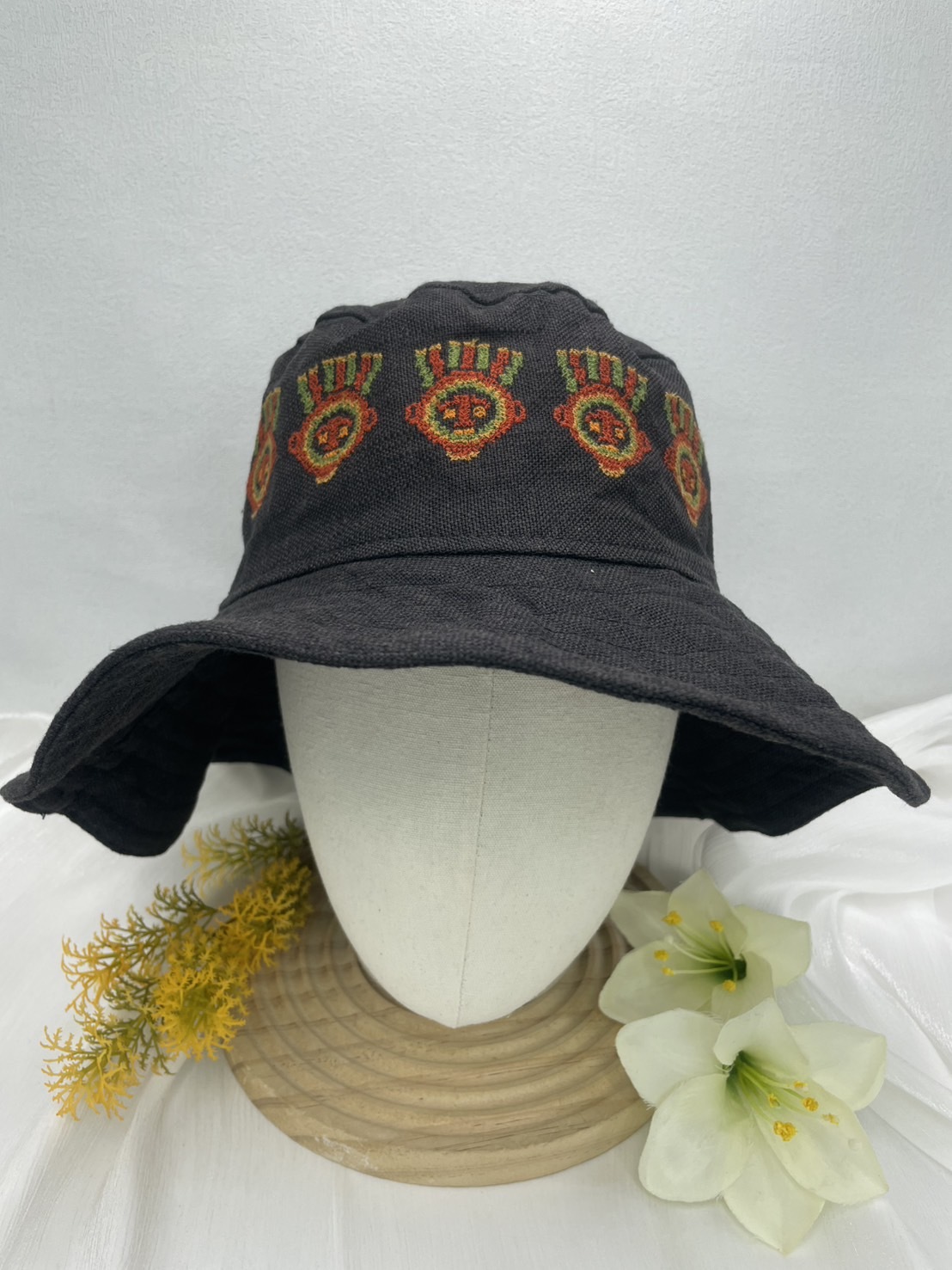 No.7電繡圖騰漁夫帽57cm