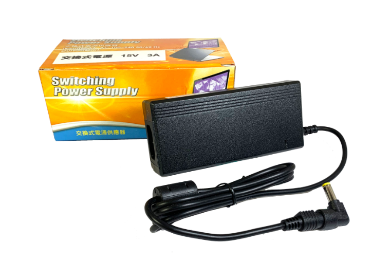 交換式電源供應器 15V 3A