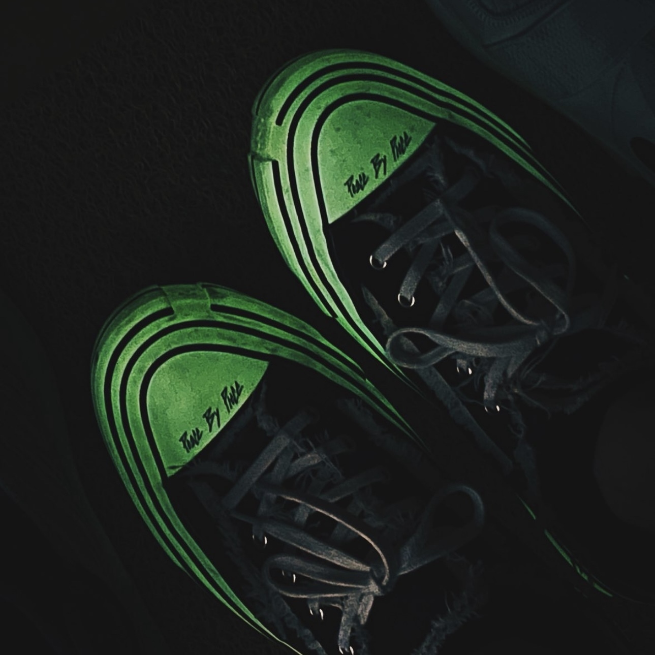 xVESSEL 黑白 經典夜光 懶人鞋 拖鞋 包頭拖鞋 復古 男女同款 S19X003B