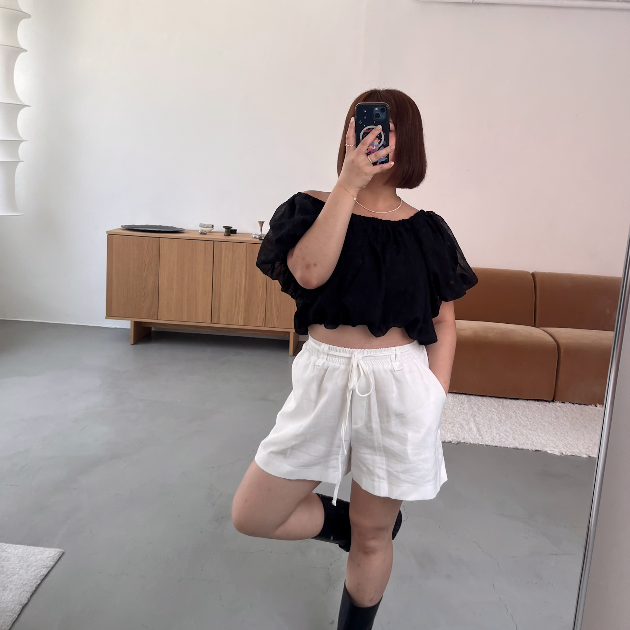 A04Rayon附綁帶舒服休閒短褲(白)