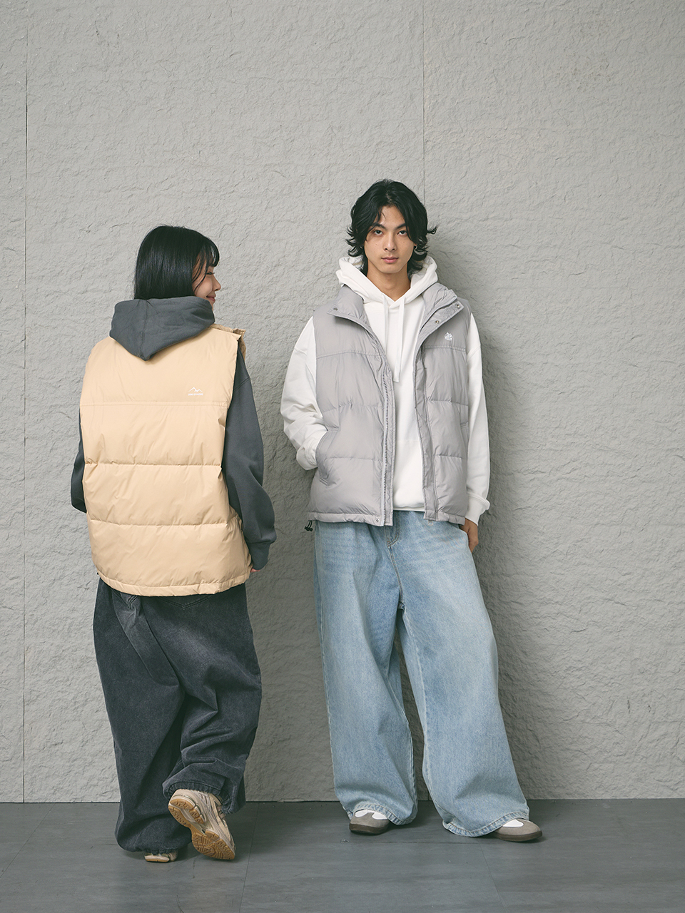 厚磅繡花直筒牛仔寬褲