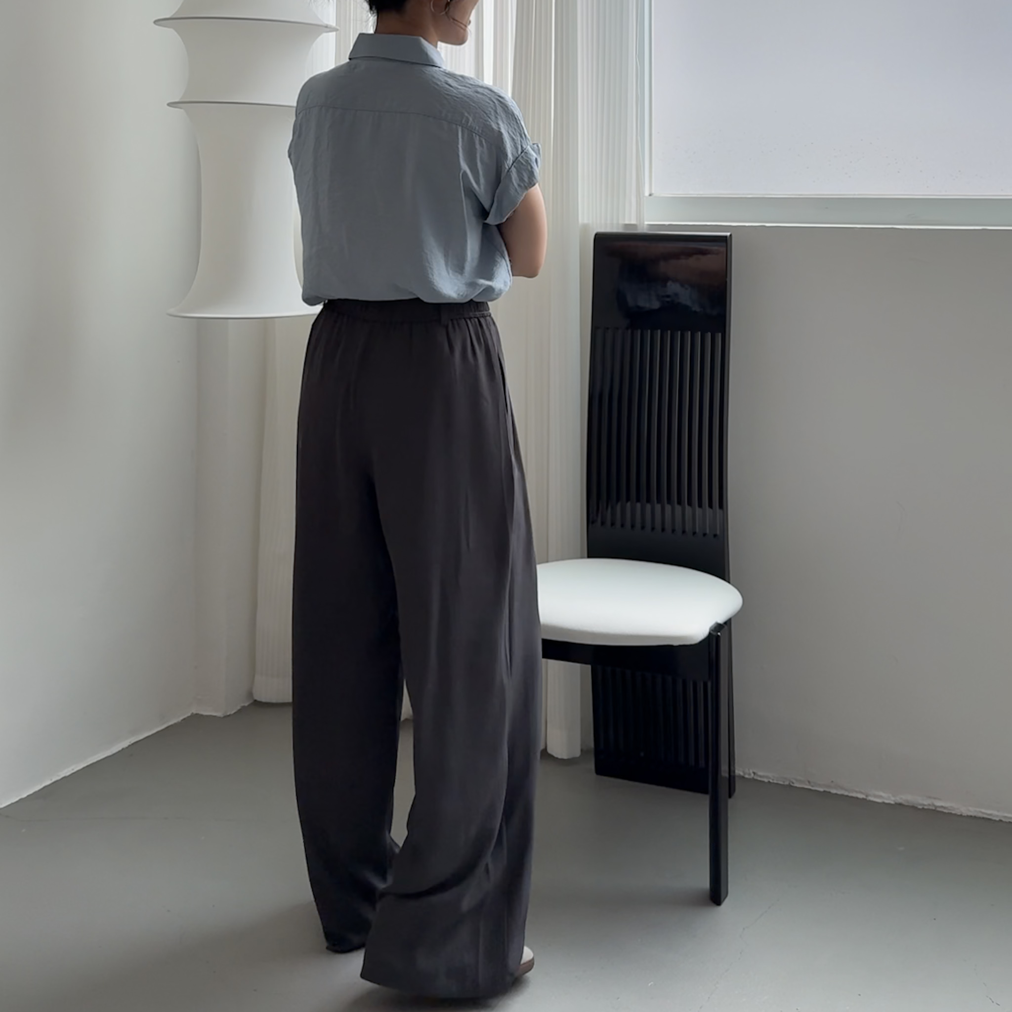 A14可繫皮帶極修飾垂墜涼感長寬褲(灰)