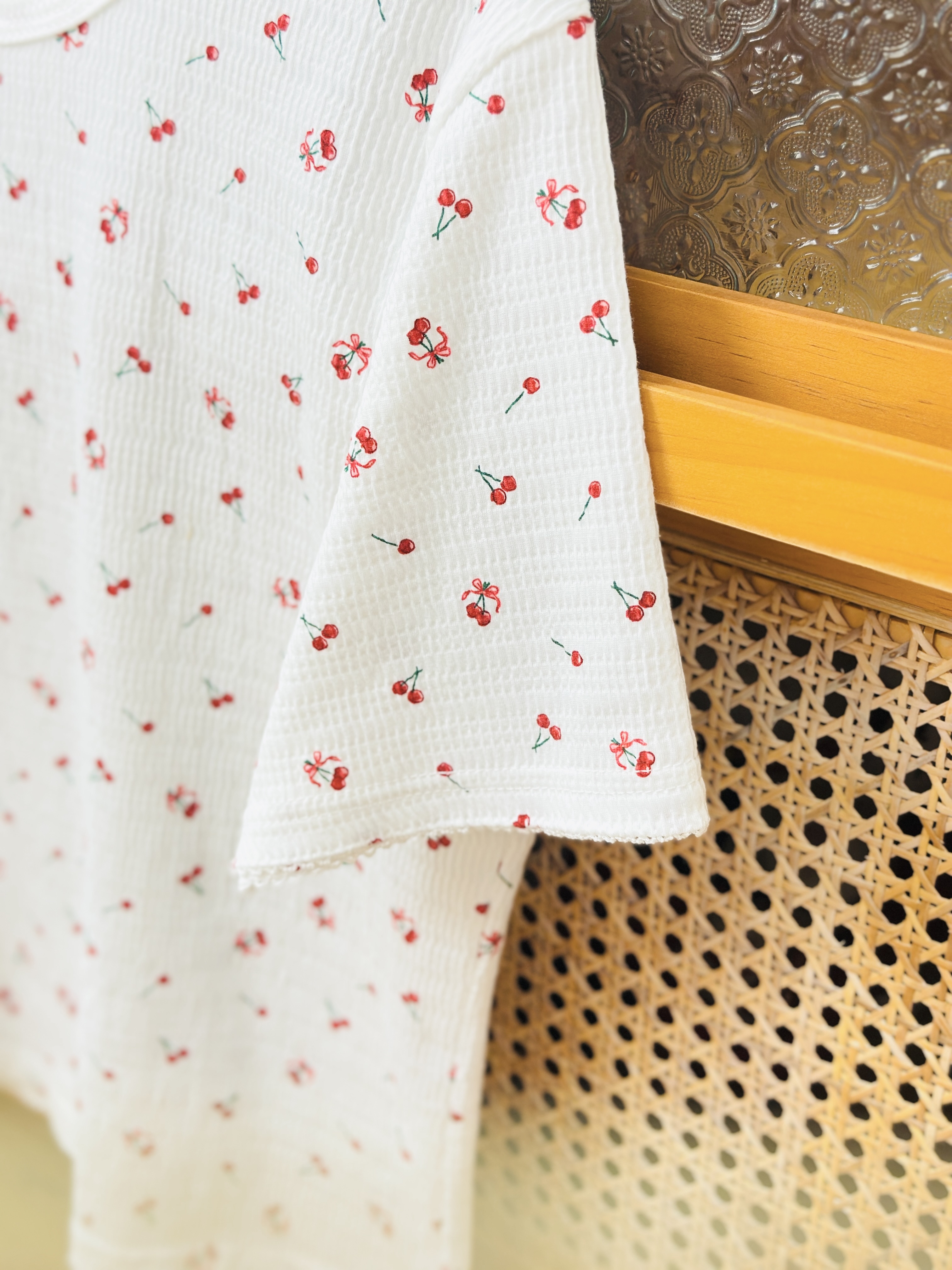 白色 / 小櫻桃印花短袖上衣 / Mini Cherry Pattern Short Sleeve Top