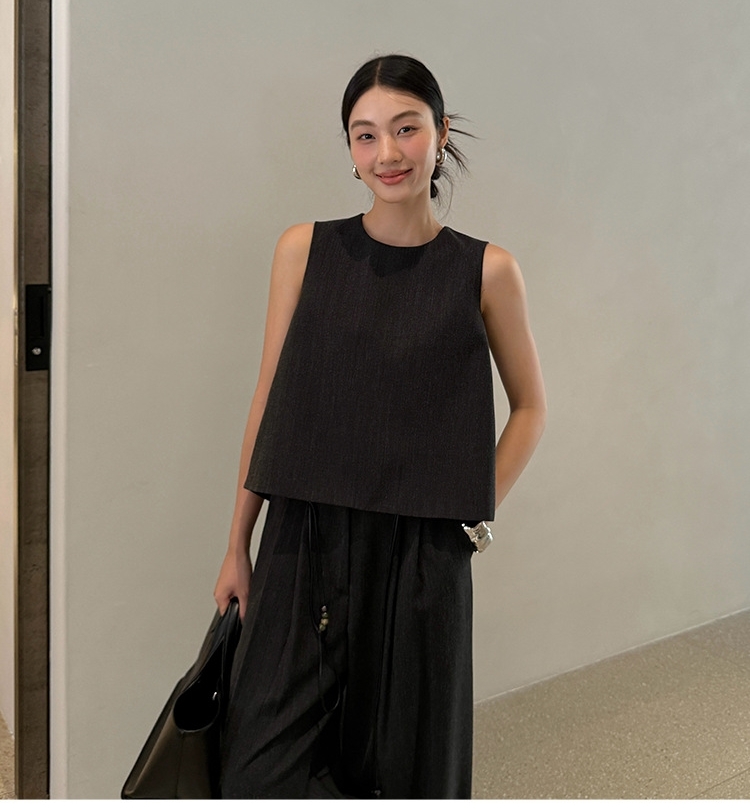 8W15極簡風不規則撞色後釦背心 三色