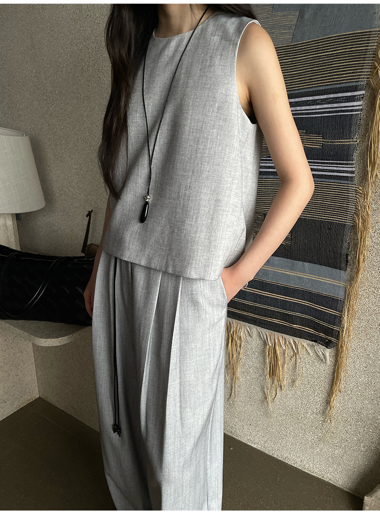 8W15極簡風不規則撞色後釦背心 三色