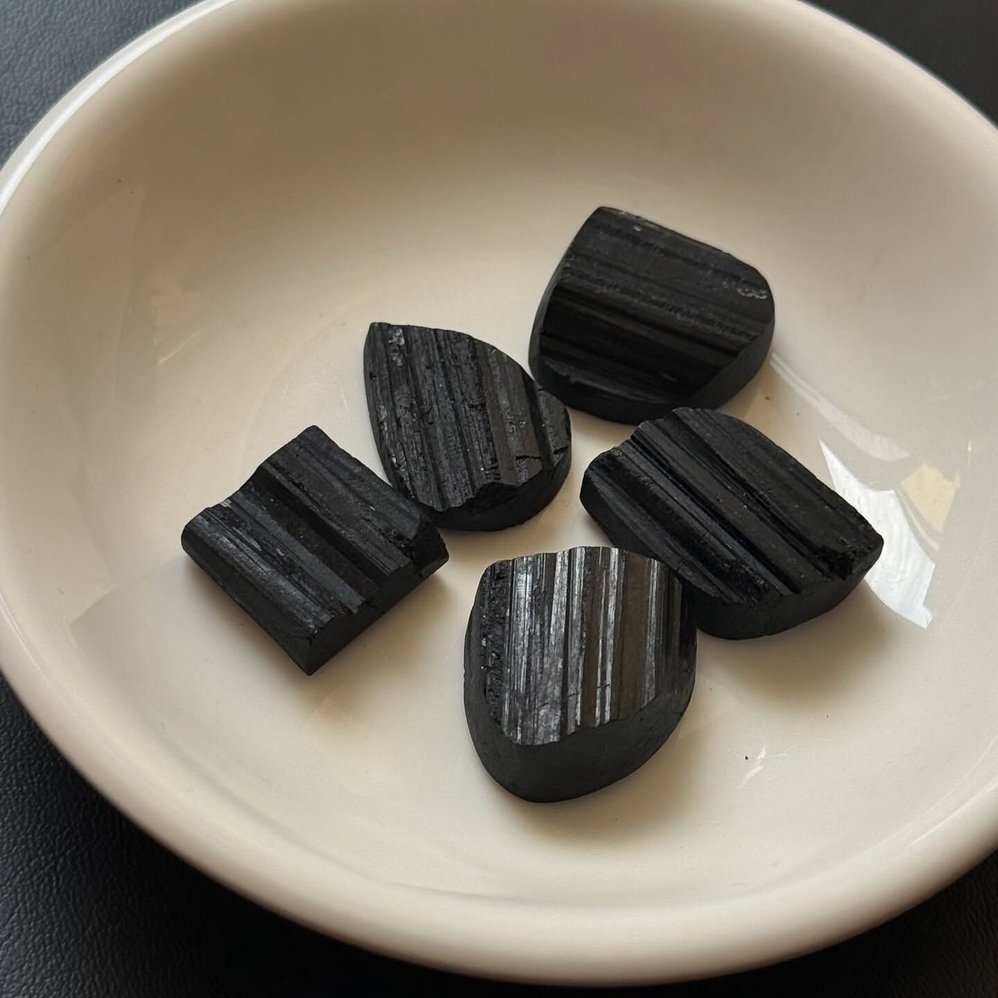 [原石] 巴西黑碧璽 原礦 水晶蛋