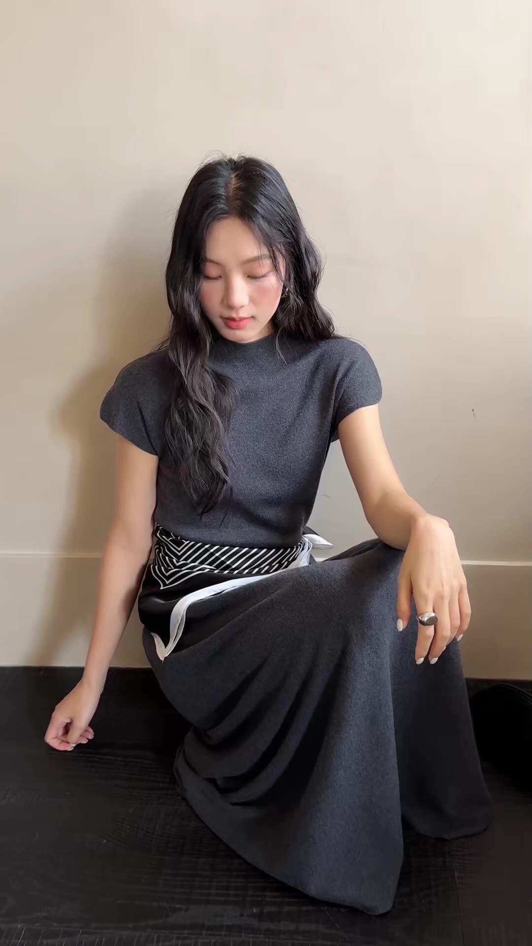 8W13 後鏤空絲斤綁帶造型洋裝 三色